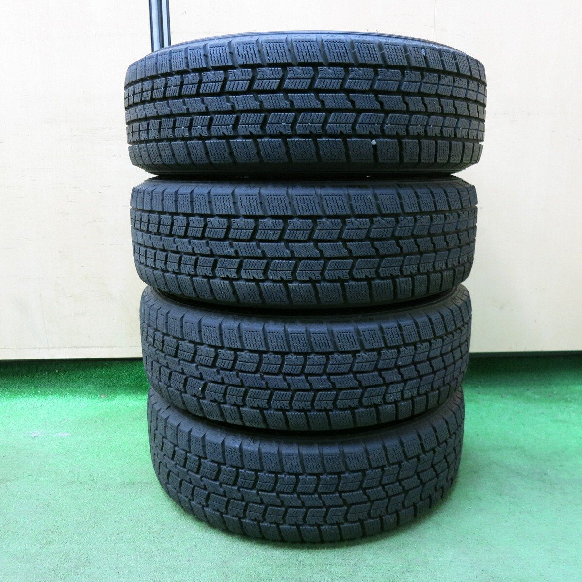 バリ溝!21年!9.5分★スタッドレス 175/65R15 グッドイヤー アイスナビ7 GMach 15インチ PCD100/4H★4121806SYス