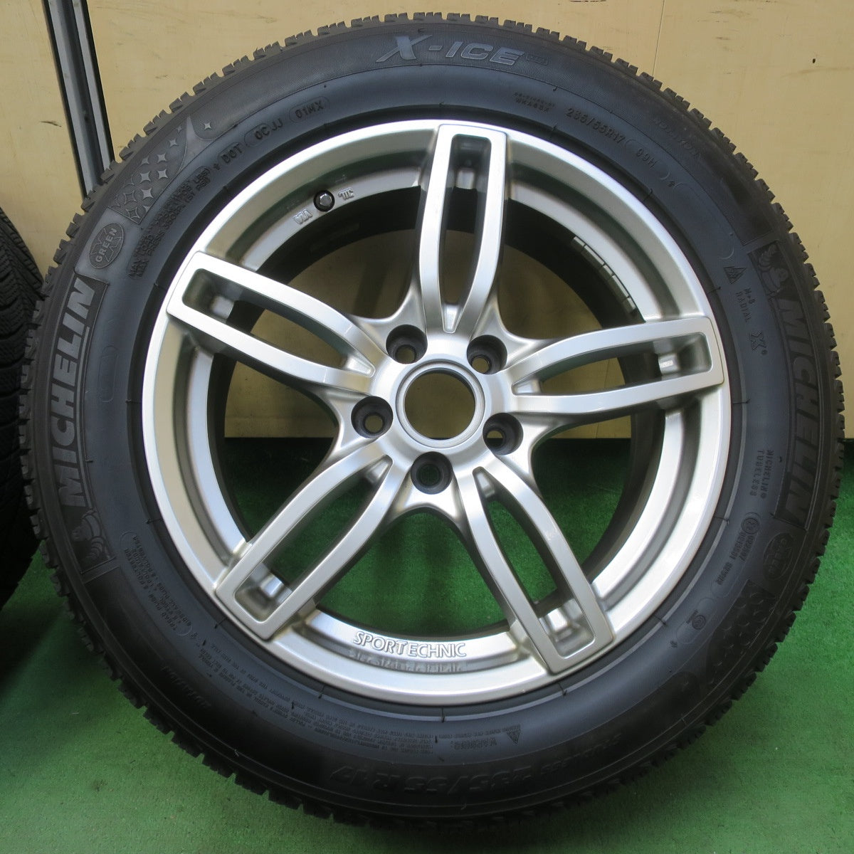 4本価格★ワーゲン 等 SPORTECHNIC 235/55R17 スタッドレス ミシュラン X-ICE XI3 スポーツテクニック 17インチ PCD112/5H★5070604イス