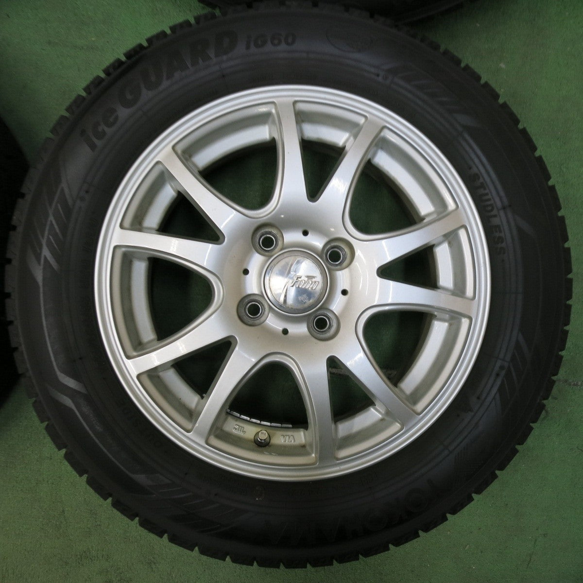 バリ溝!22年!9.5分以上★スタッドレス 175/65R14 ヨコハマ アイスガード iG60 Fang ファング 14インチ PCD100/4H★5013003SYス