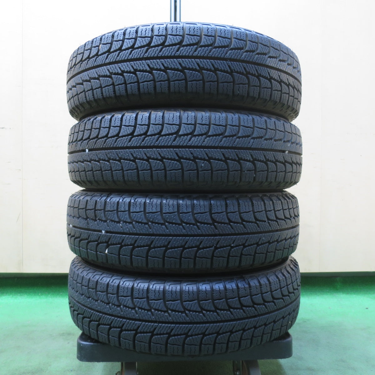 バリ溝!22年!キレイ!ほぼ10分★スタッドレス 155/65R14 ミシュラン X-ICE XI3 Humanline ヒューマンライン 14インチ PCD100/4H★5120904イス