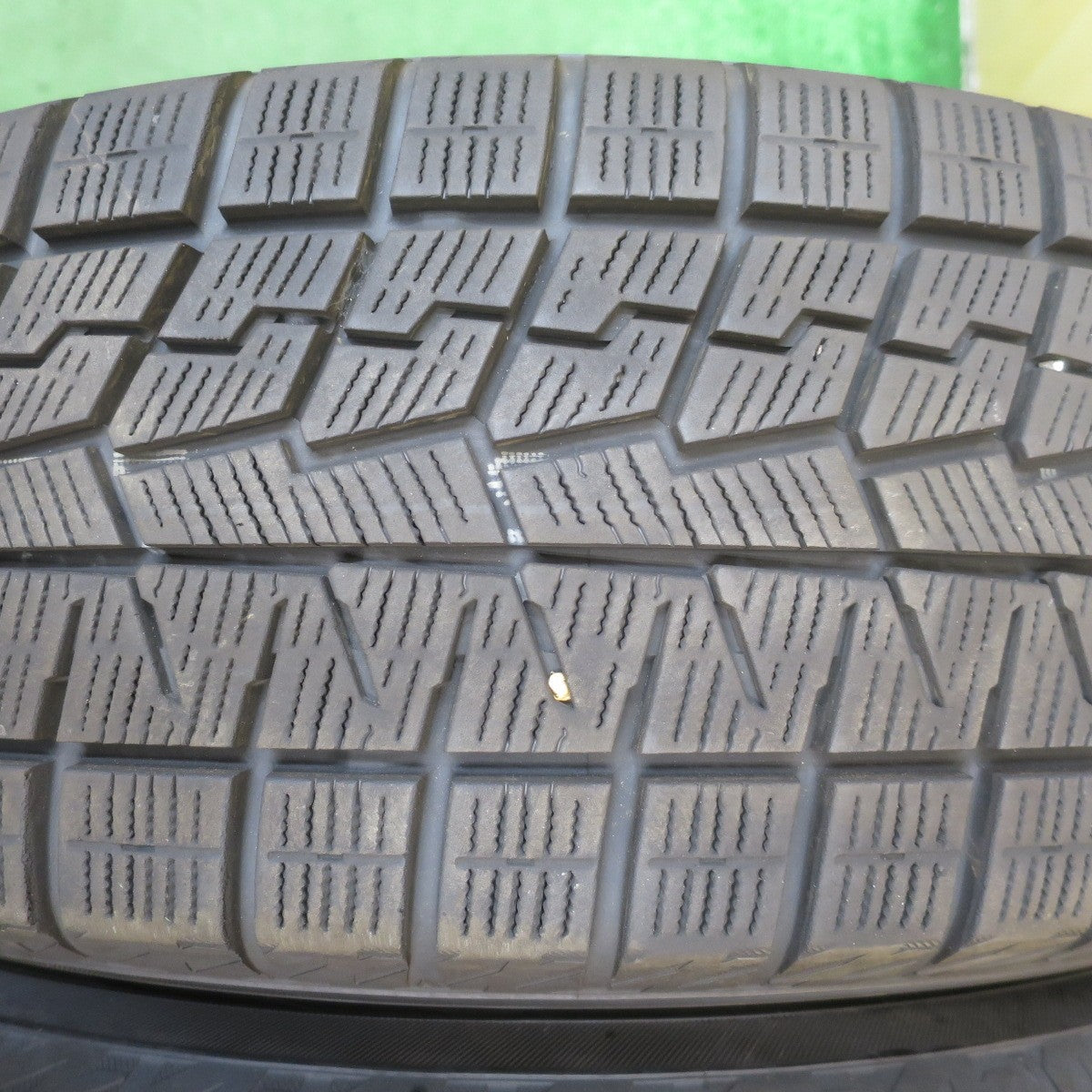 バリ溝!23年!9.5分★ベンツ 等 EUROFORSCH H844 215/60R18 スタッドレス ヨコハマ アイスガード iG70 18インチ ユーロフォルシュ PCD112/5H★5072104NJス