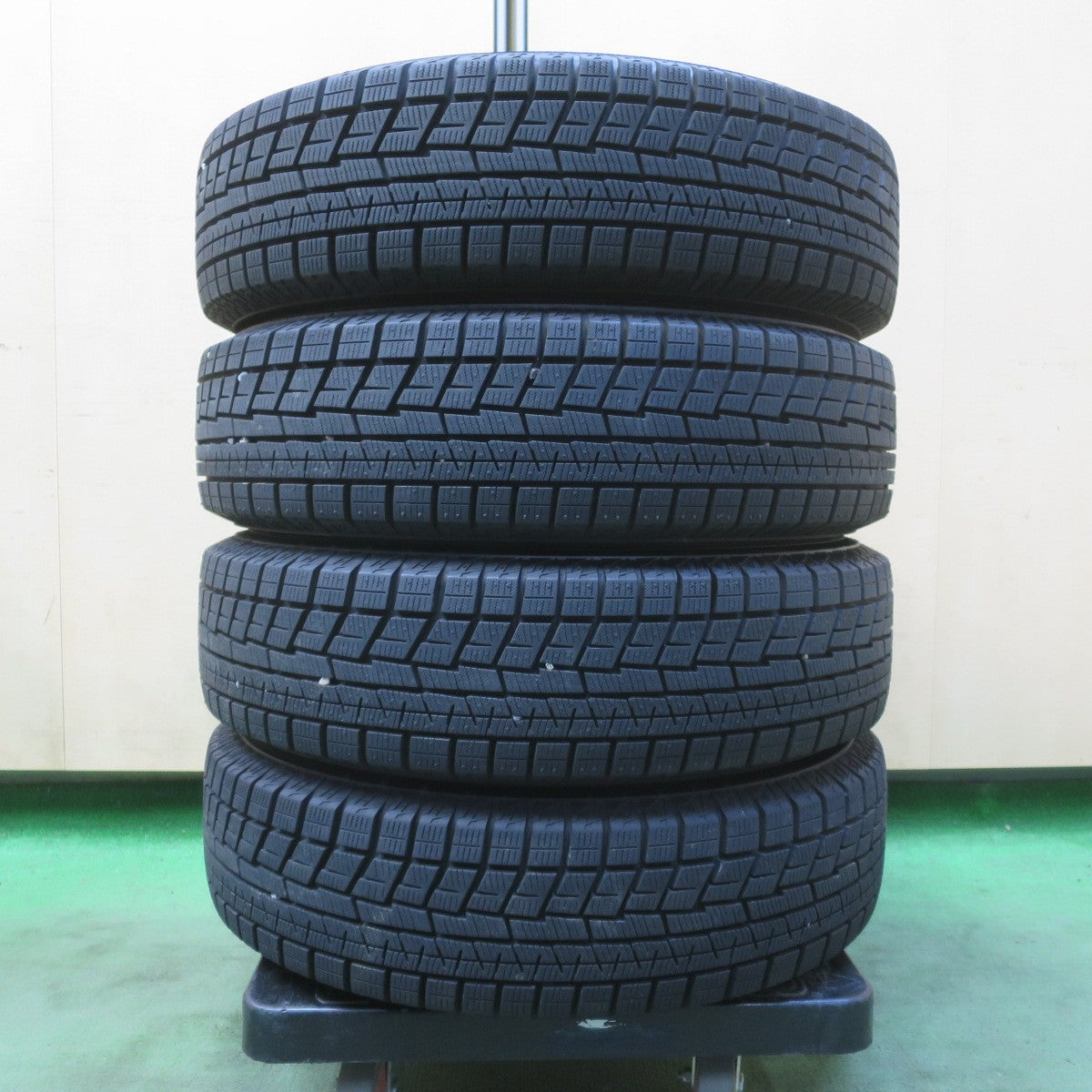 バリ溝!24年!キレイ!ほぼ10分◎スタッドレス 165/65R15 ヨコハマ アイスガード iG60 SCHNEIDER MiD シュナイダー 15インチ 軽サイズ タフト ハスラー 等 PCD100/4H◎6061404イス