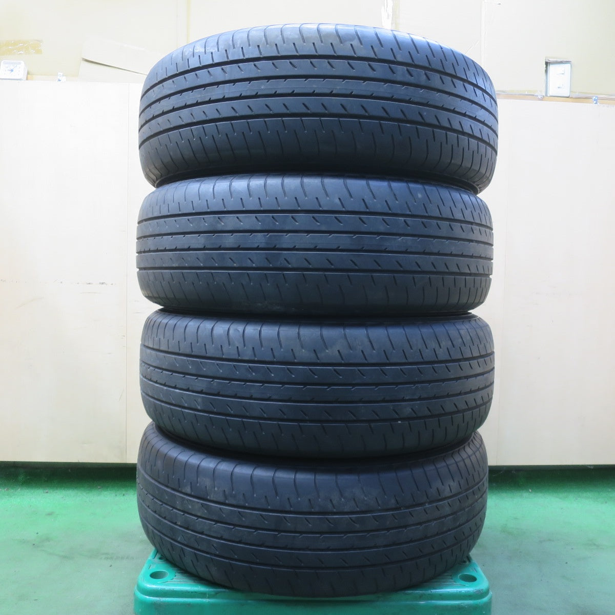 キレイ◎トヨタ 30系 アルファード ヴェルファイア 純正 225/60R17 ヨコハマ ブルーアース E51 E51A 17インチ PCD114.3/5H◎6063006イノ