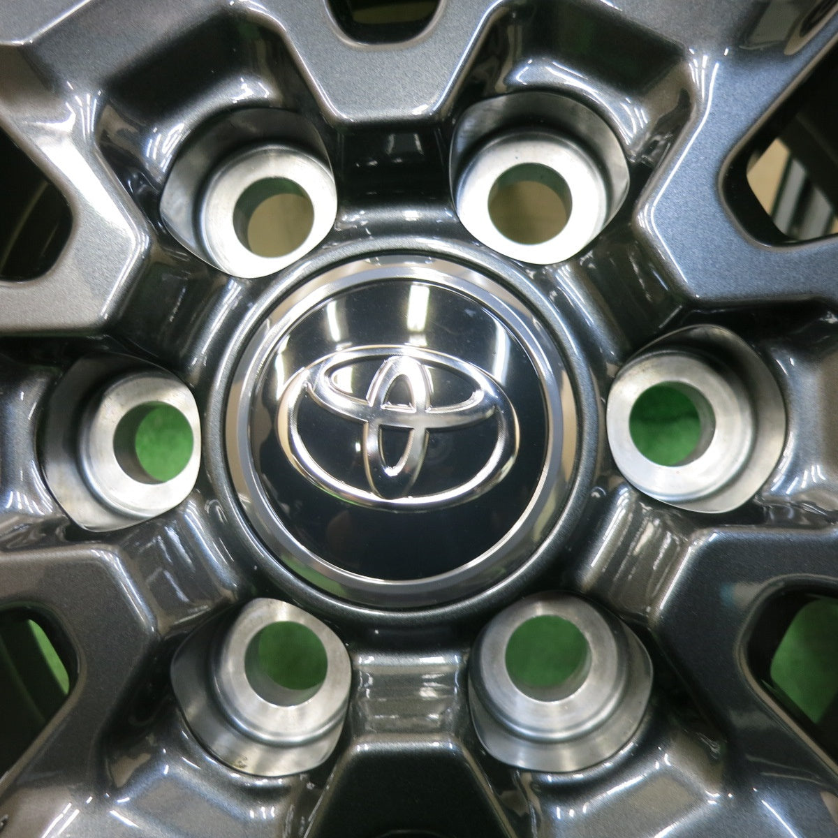 新車外し★トヨタ ランクル 250 VX 純正 ホイール 18インチ 18×7.5J PCD139.7/6H★5052809SYホ