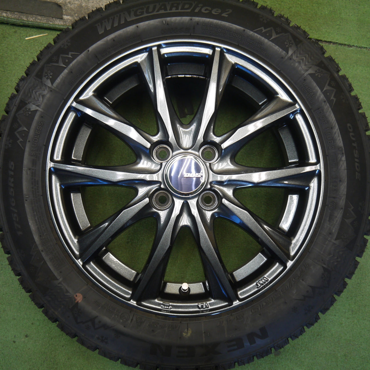 バリ溝!25年!キレイ!ほぼ10分◎スタッドレス 175/65R15 ネクセン ウィンガード アイス2 D.O.S. DOS 社外 アルミ 15インチ PCD100/4H◎6082106Hス