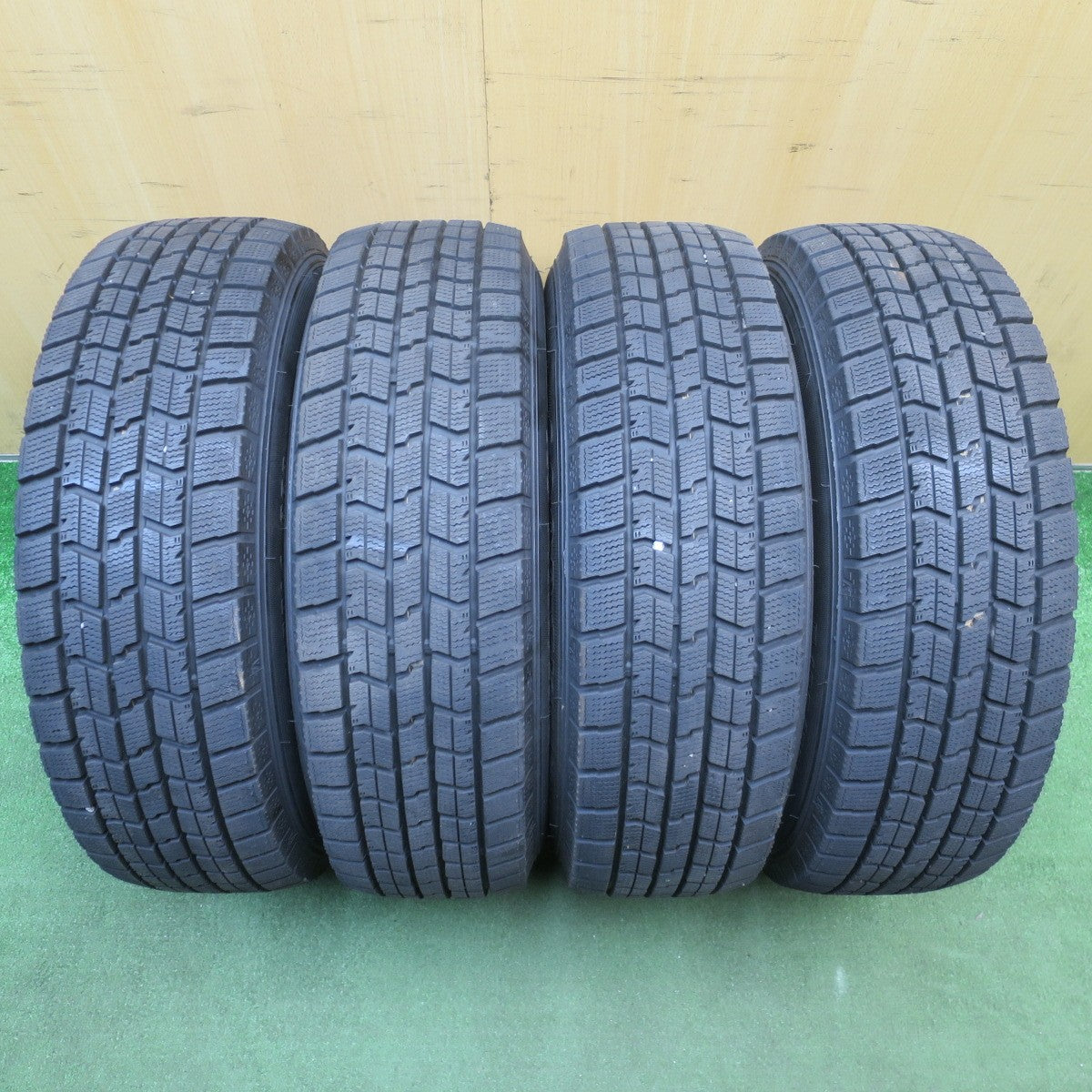 ほぼ未使用!23年!キレイ★スタッドレス 185/70R14 グッドイヤー アイスナビ7 ZACK JP-812 MONZA ザック 14インチ PCD100/4H★6032602NJノ