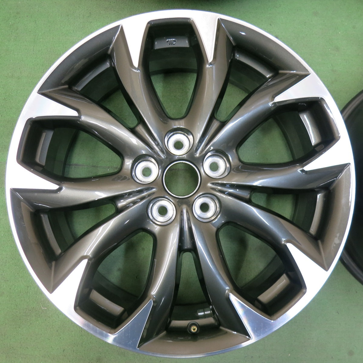 4本価格★マツダ CX-5 純正 ホイール 19インチ 19×7J CX5 PCD114.3/5H★5072302SYホ