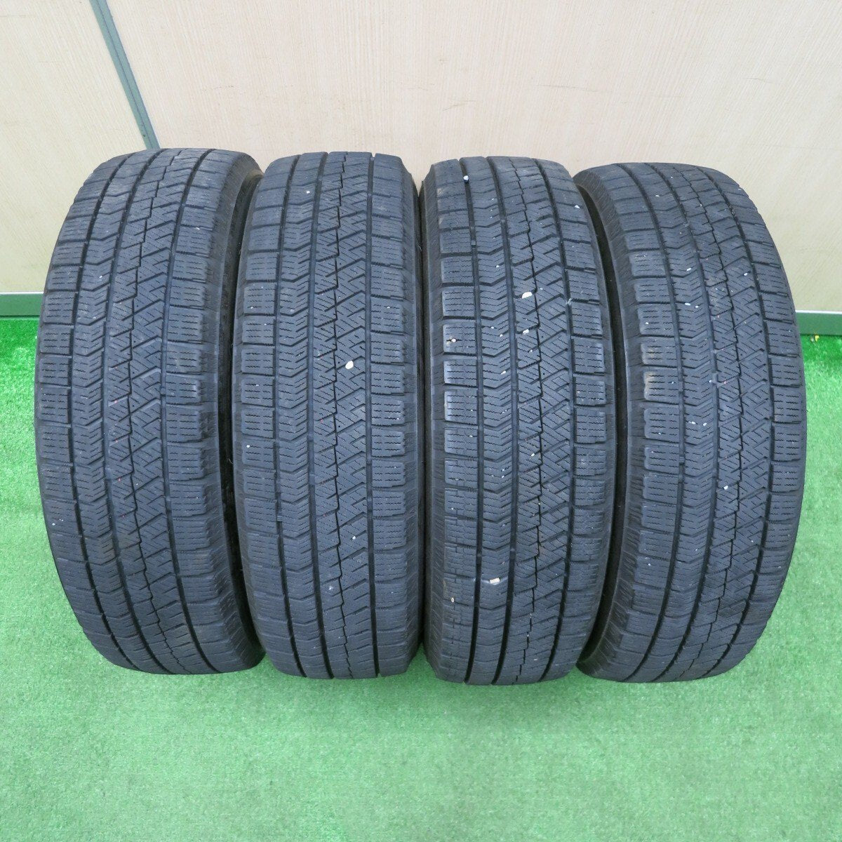 4本価格★スズキ ワゴンR スティングレー 純正 155/65R14 スタッドレス ブリヂストン ブリザック VRX2 PCD100/4H★4121601NJス