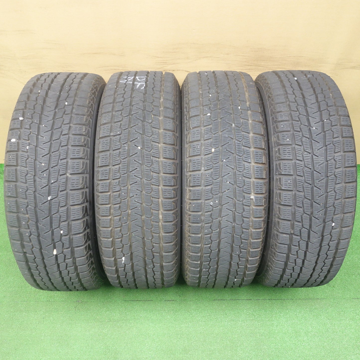 バリ溝!22年!キレイ!9分★フォレスター 等 225/60R17 スタッドレス ヨコハマ アイスガード G075 VELVA ヴェルヴァ 17インチ PCD100/5H★6041303KTス