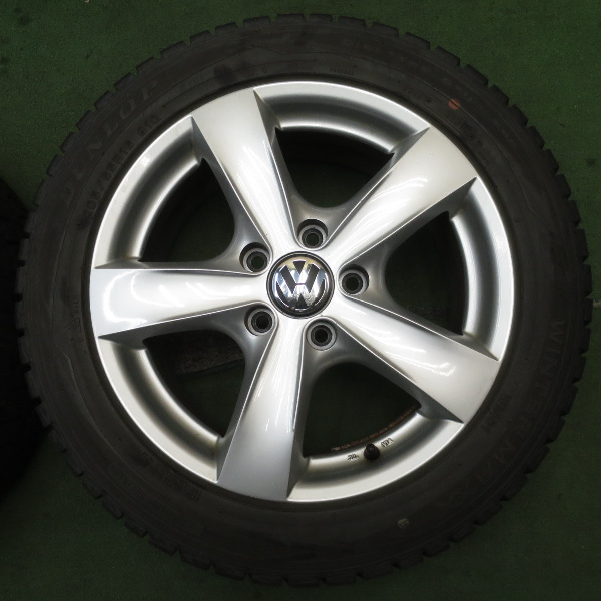 バリ溝!9.5分★ワーゲン 等 AGA TARGA Nebel 205/55R16 スタッドレス ダンロップ ウインターマックス WM01 16インチ ネーベル PCD112/5H★5091001NJス