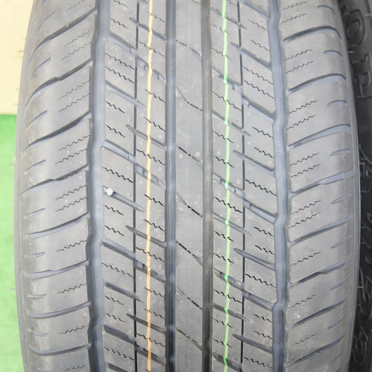新車外し!25年★265/65R18 ダンロップ AT23 グラントレック タイヤ 18インチ ランクル 250 300 プラド レクサス GX LX 等★6012403KTノタ