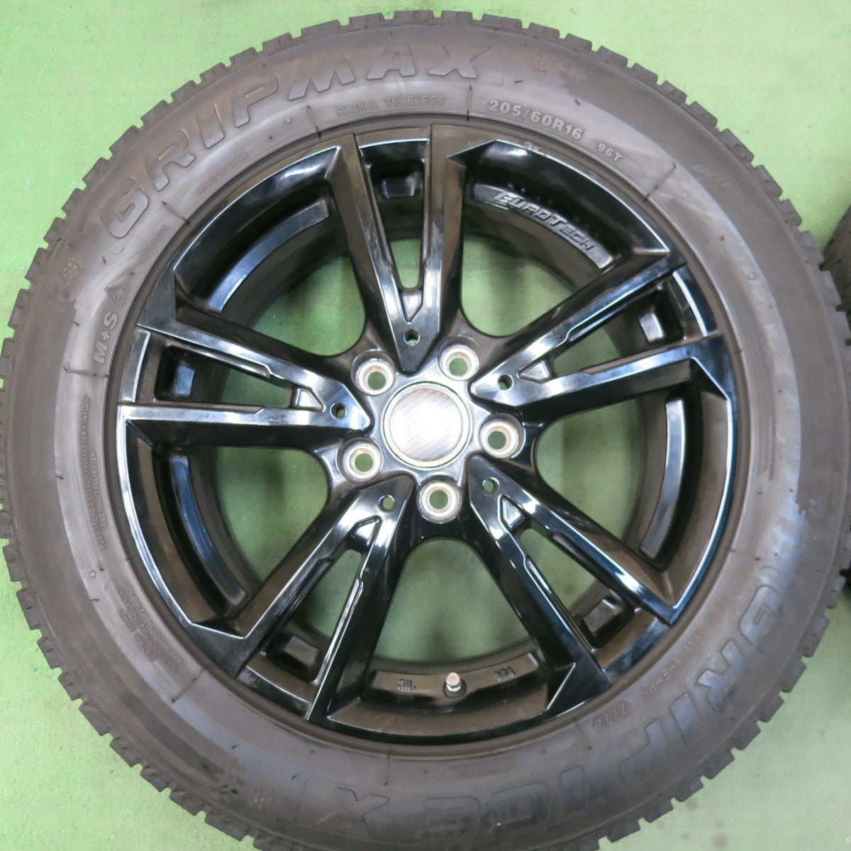 バリ溝!22年!9分★プジョー 308 等 EUROTECH GAYA SOLI 205/60R16 スタッドレス グリップマックス GRIP ICE X ユーロテック ガヤ ソリ PCD108/5H★5082605SKス
