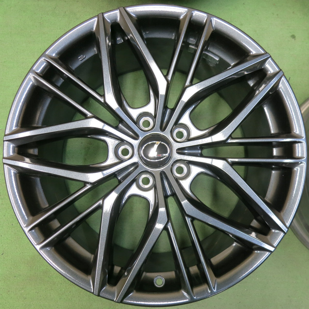 新車外し!付属品付き★レクサス IS 500 Fスポーツ パフォーマンス 純正 ホイール 19インチ 19×8.5J 19×9.5J PCD114.3/5H★5051604SYホ