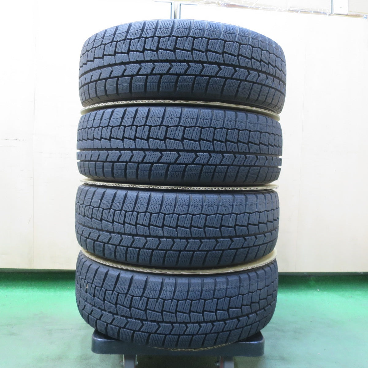 バリ溝!23年!キレイ!9.5分★スズキ ZC33S スイフト スポーツ 純正 195/45R17 スタッドレス ダンロップ ウインターマックス WM02 17インチ PCD114.3/5H★6043017イス