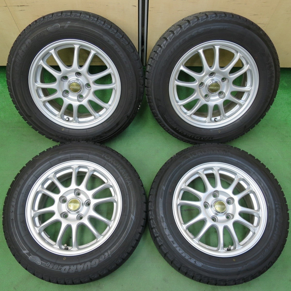 バリ溝!キレイ!9.5分★スタッドレス 195/65R15 ヨコハマ アイスガード iG50 FINAL MIND ファイナル マインド 15インチ PCD114.3/5H★5032403イス