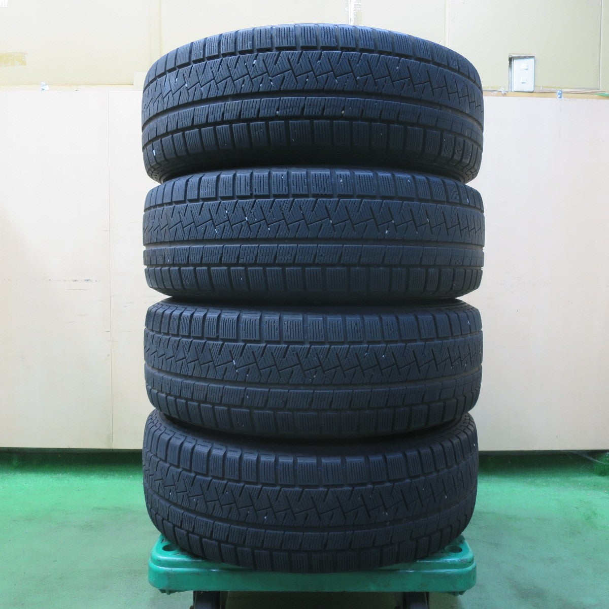 4本価格★フォレスター XV 等 225/60R17 スタッドレス ピレリ アイスアシンメトリコ プラス X CROSS SPEED PREMIUM 17インチ PCD100/5H★5081107イス