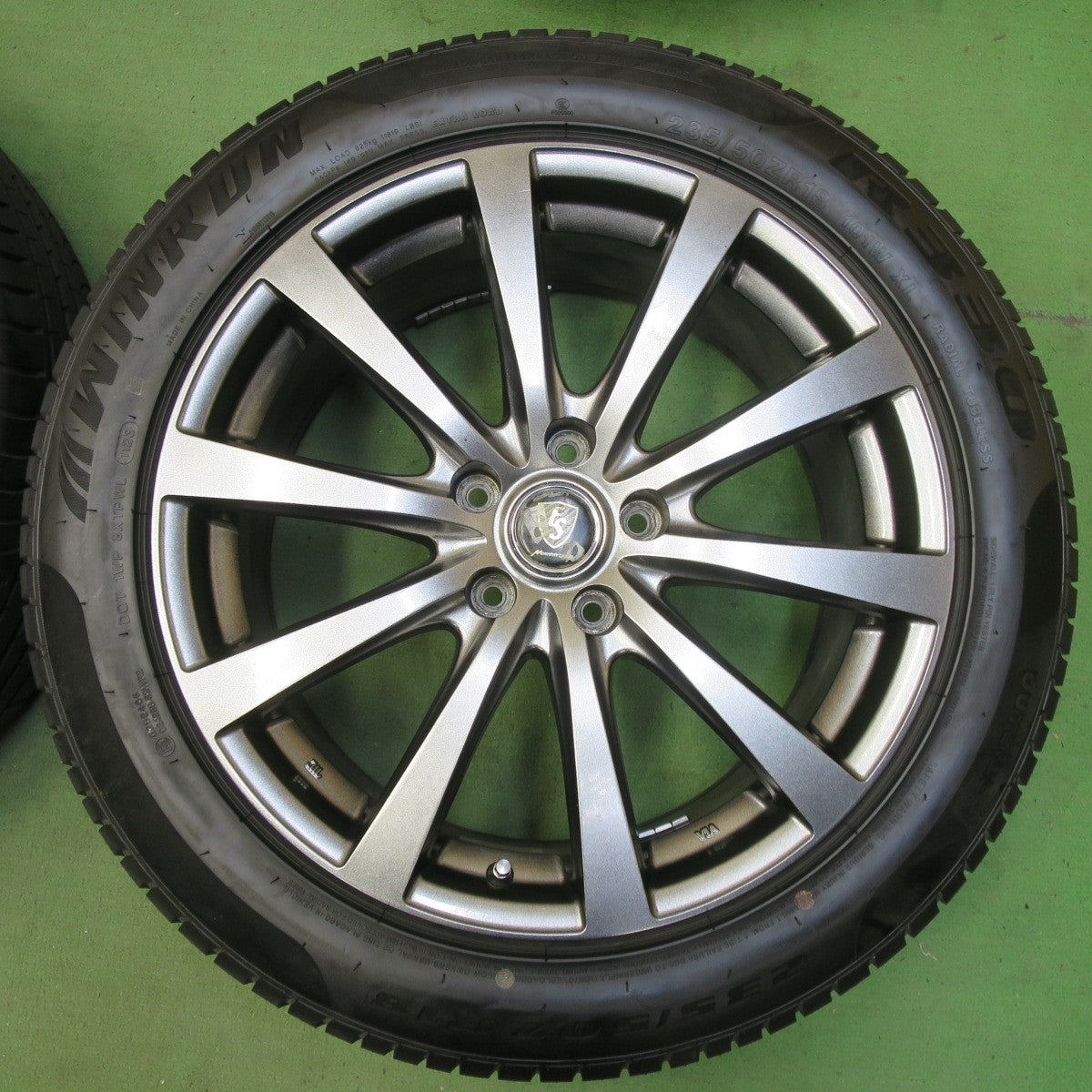 バリ溝!23年!キレイ!ほぼ10分★235/50R18 ウィンラン R330 MANARAY SPORT マナレイ スポーツ 18インチ PCD114.3/5H★5052905イノ