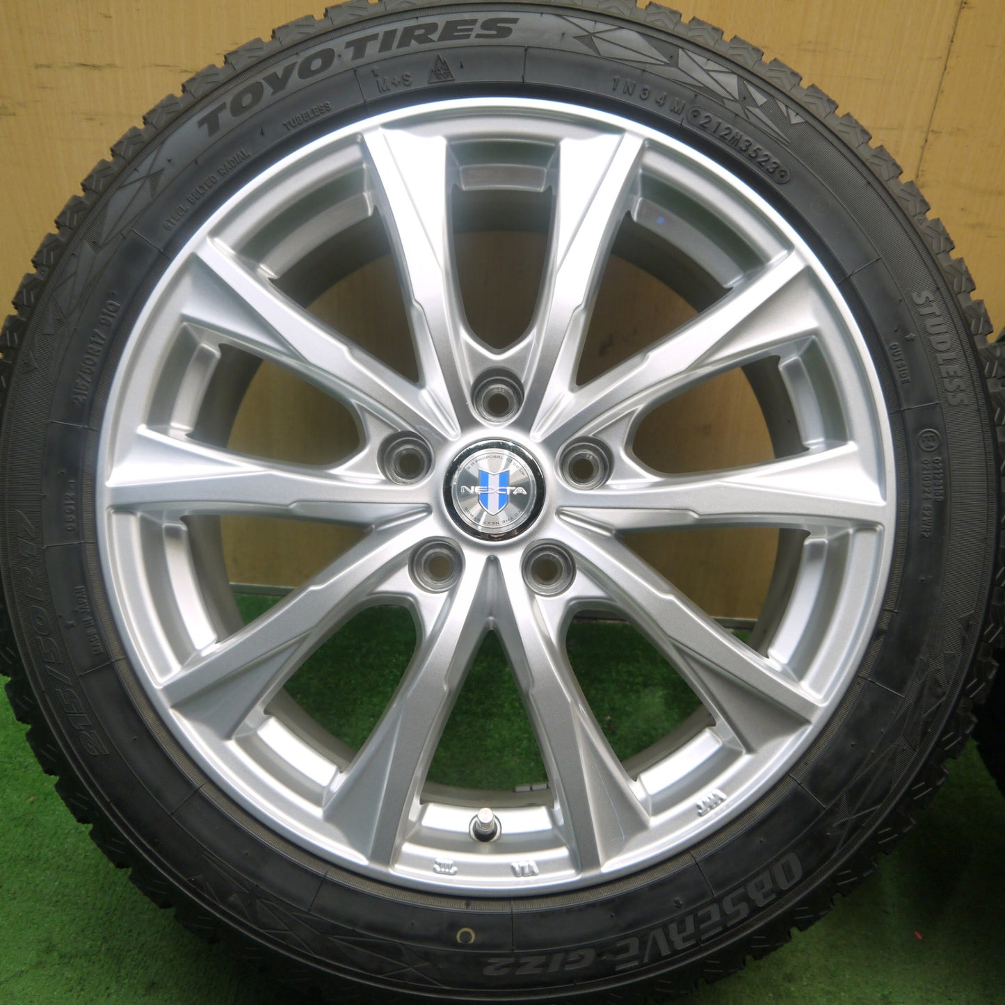 バリ溝!23年!キレイ!9分★スタッドレス 215/50R17 トーヨー オブザーブ GIZ2 NEXTA ネクスタ 17インチ PCD114.3/5H★5082704Hス