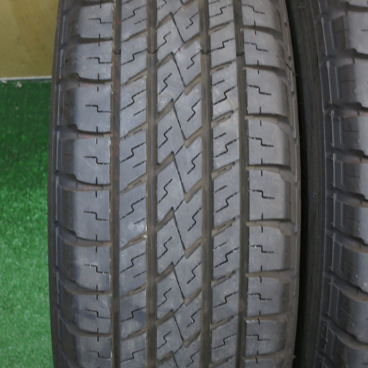 ほぼ未使用!23年!6本◎キャンピングカー 専用 タイヤ 195/70R15 106/104L ブリヂストン デュラビス キャンパー DURAVIS CAMPER 15インチ◎6092105KKノタ