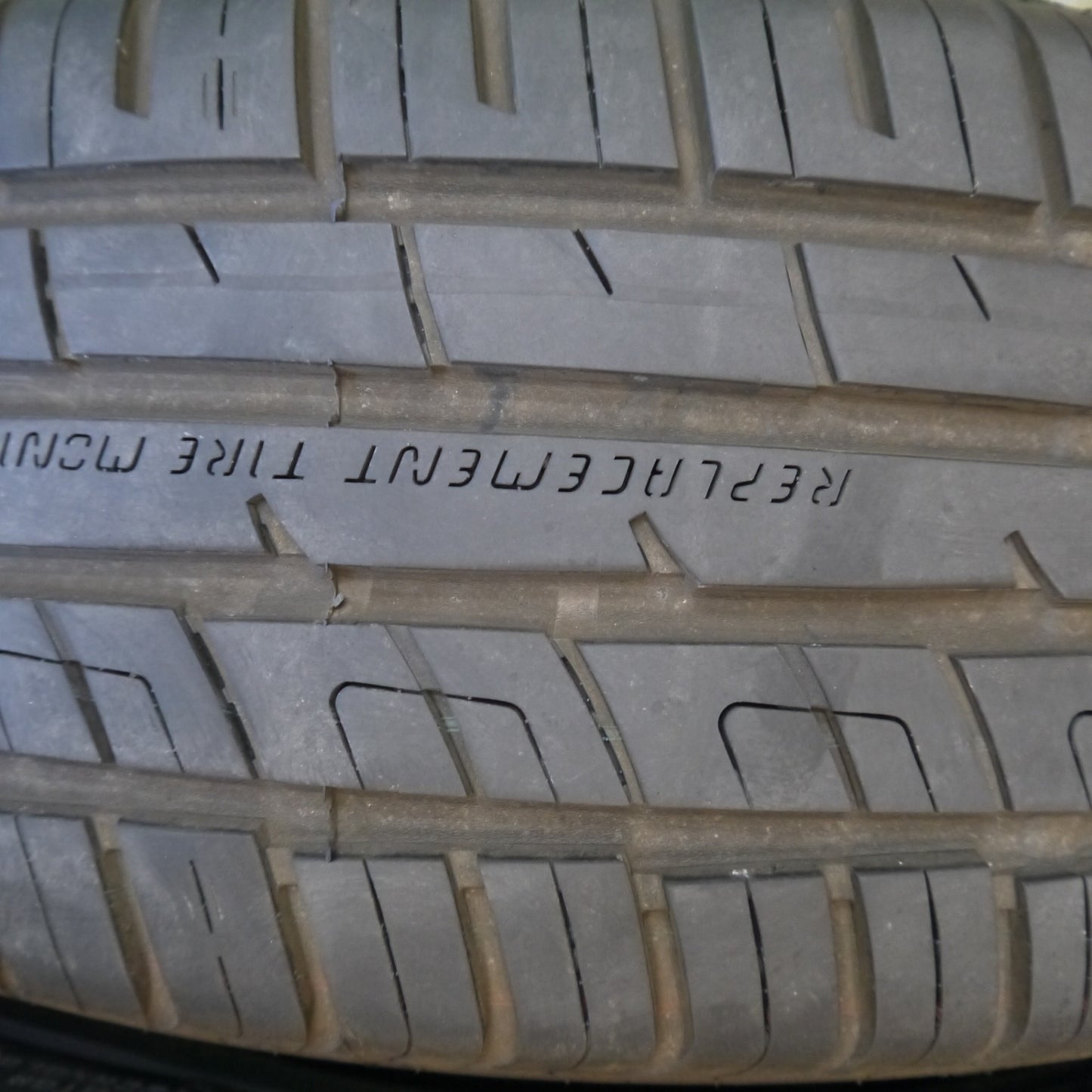 バリ溝!22年!9分★205/55R16 ゼネラル ALTIMAX G55 タイヤ 16インチ アコード ノア ヴォクシー リーフ インプレッサ レガシィ 等★6072101Hノタ