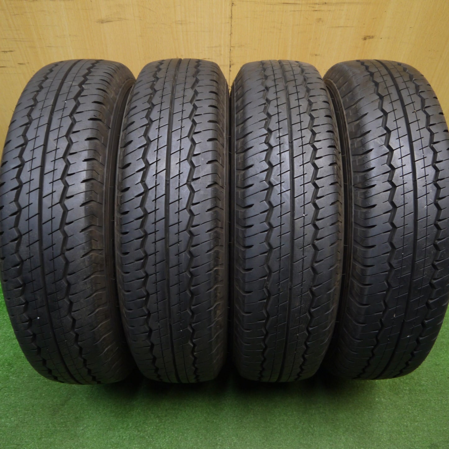 バリ溝!24年!キレイ!9.5分★トヨタ タウンエース 純正 スチール 165/80R14 97/95N ダンロップ SP LT30A 14インチ PCD114.3/5H★5120801Hノ