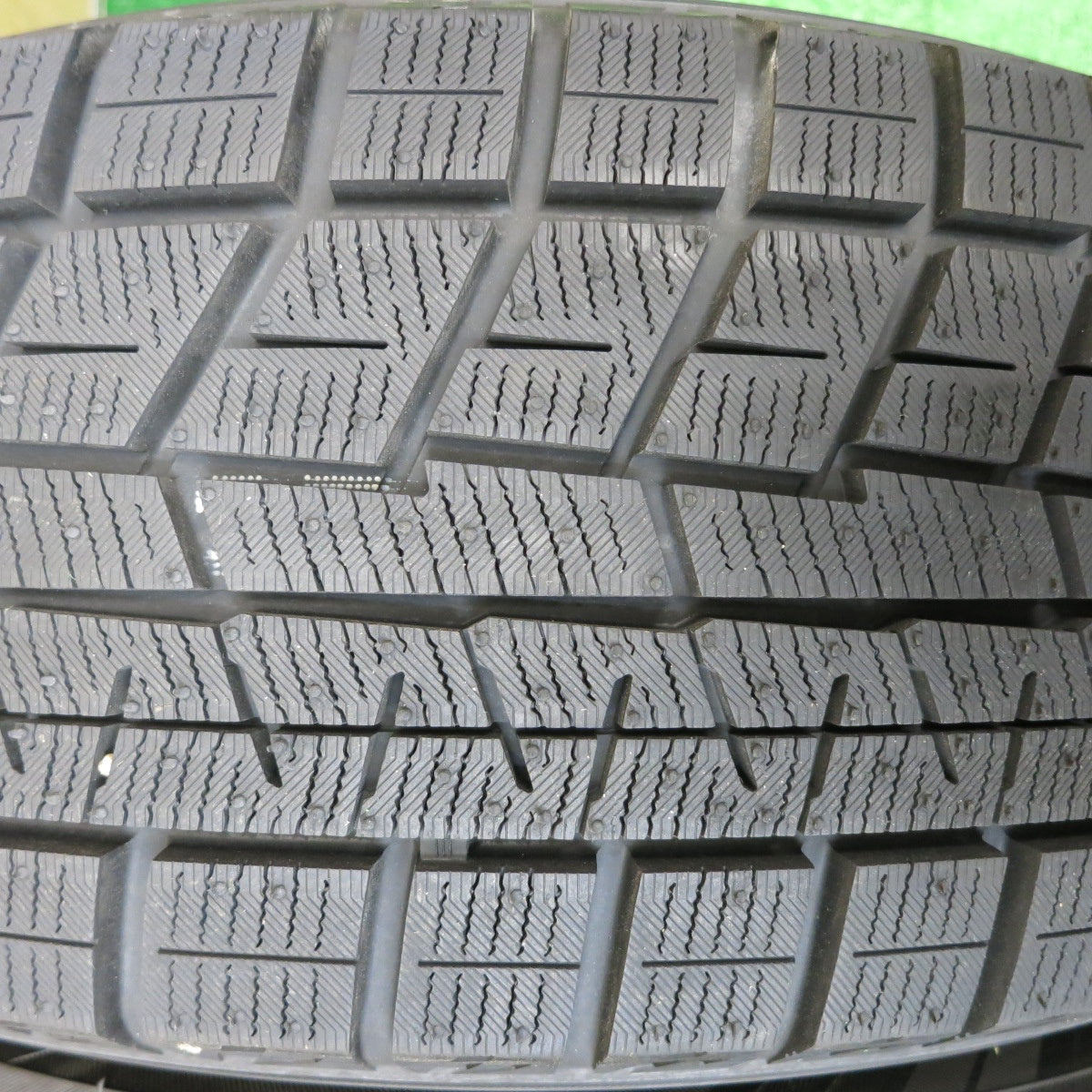 ほぼ未使用!24年!キレイ★スタッドレス 205/60R16 ヨコハマ アイスガード iG60 ESTROSA EST-8S エステローザ 16インチ PCD114.3/5H★5102311HAス