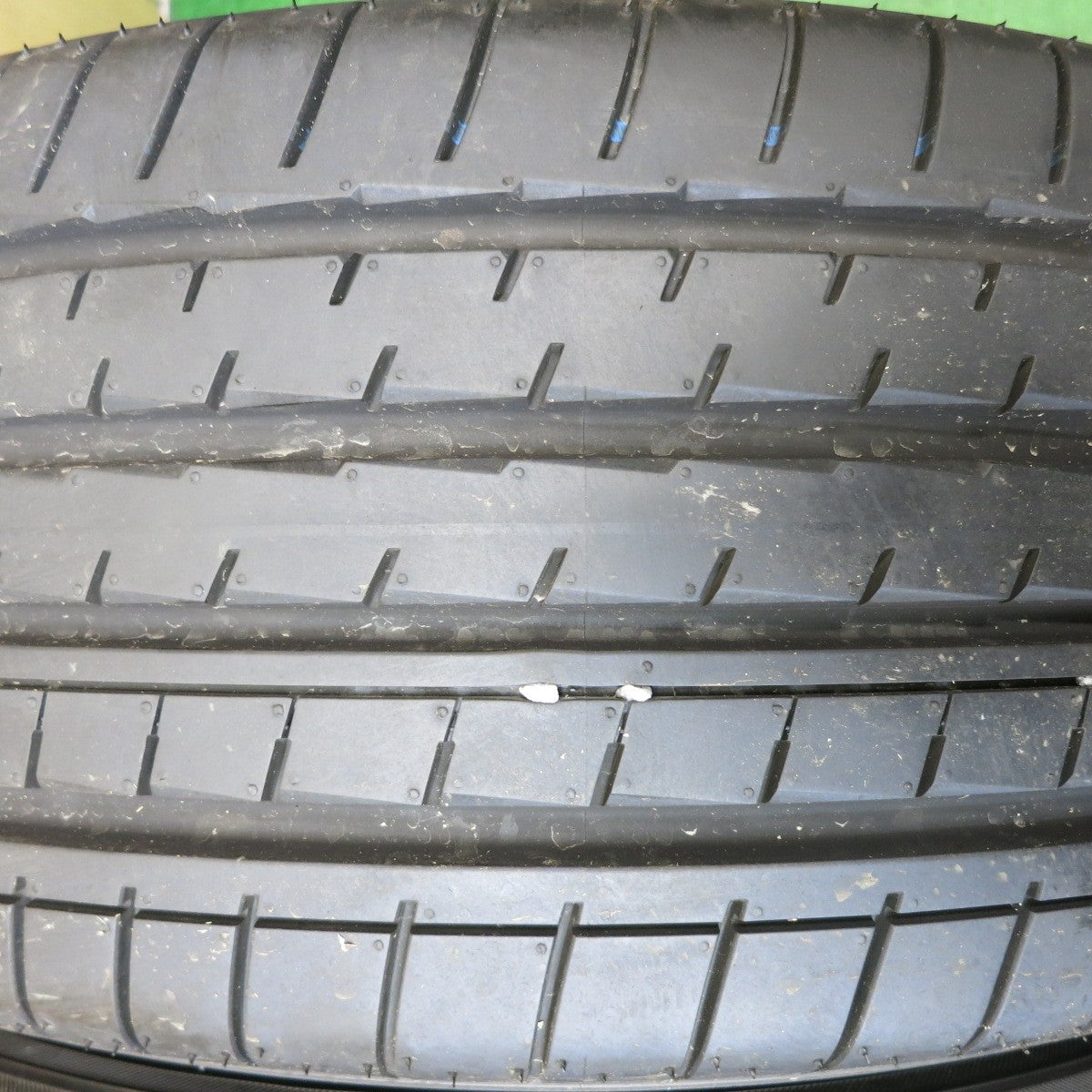 新車外し!25年!センサー付★レクサス NX 純正 235/60R18 ヨコハマ BluEarth-XT AE61 18インチ PCD114.3/5H★5092001HAノ