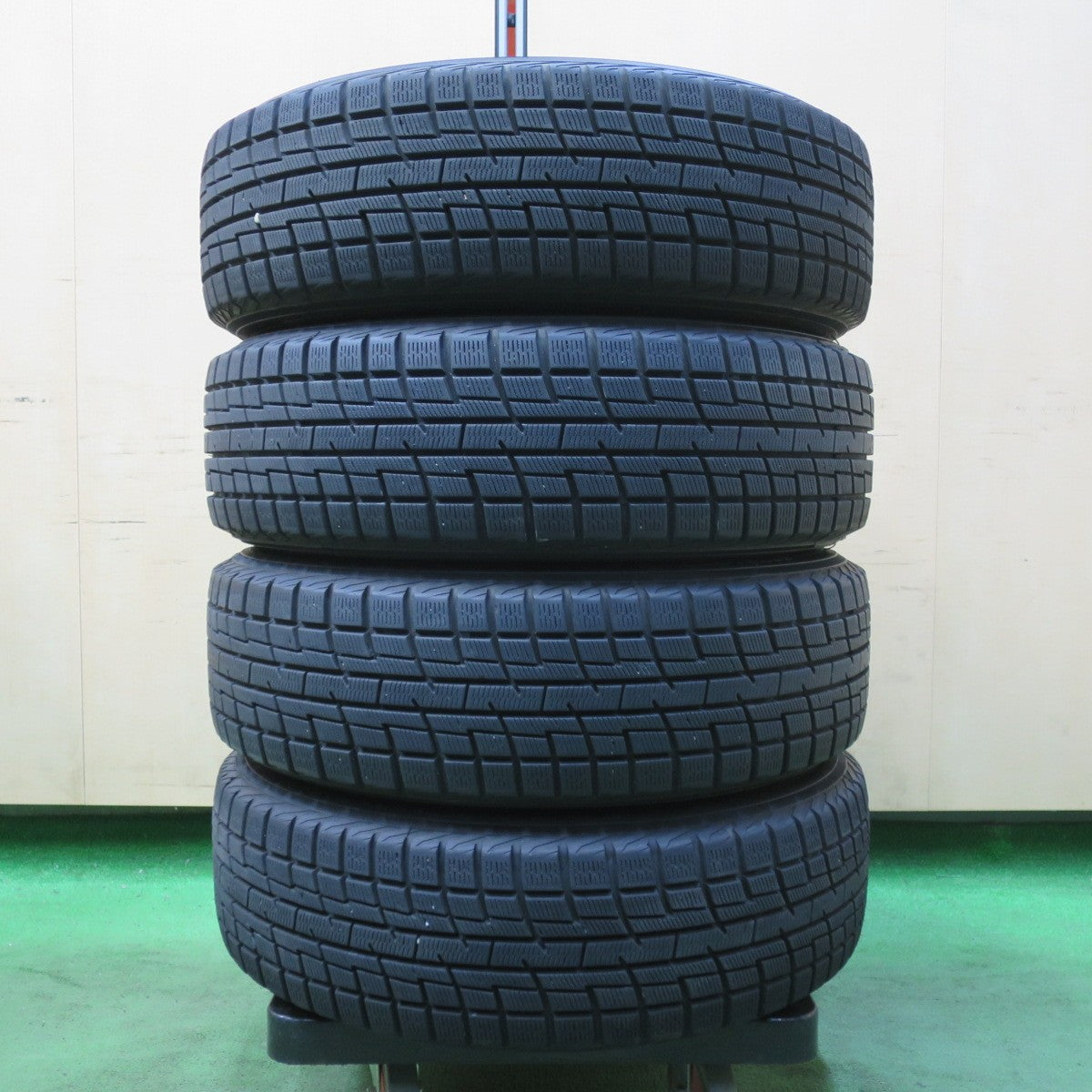 バリ溝!9.5分★ラクティス 等 175/60R16 スタッドレス ヨコハマ アイスガード iG30 MiLLOUS ミルアス 16インチ PCD100/5H★5042106イス