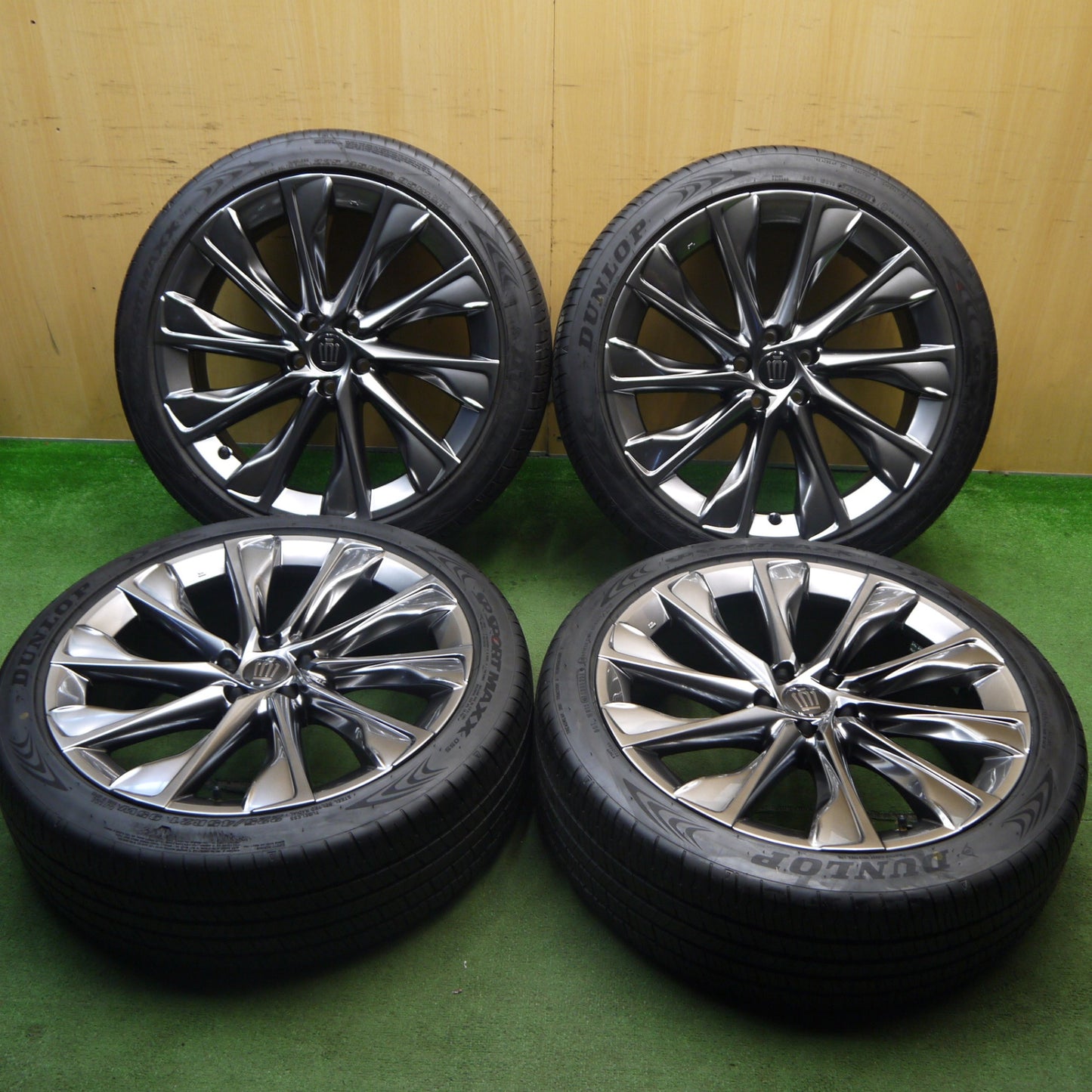 バリ溝!23年!キレイ!ほぼ10分★トヨタ クラウン クロスオーバー 純正 225/45R21 ダンロップ SPスポーツマックス 055 21インチ PCD114.3/5H★5073006Hノ