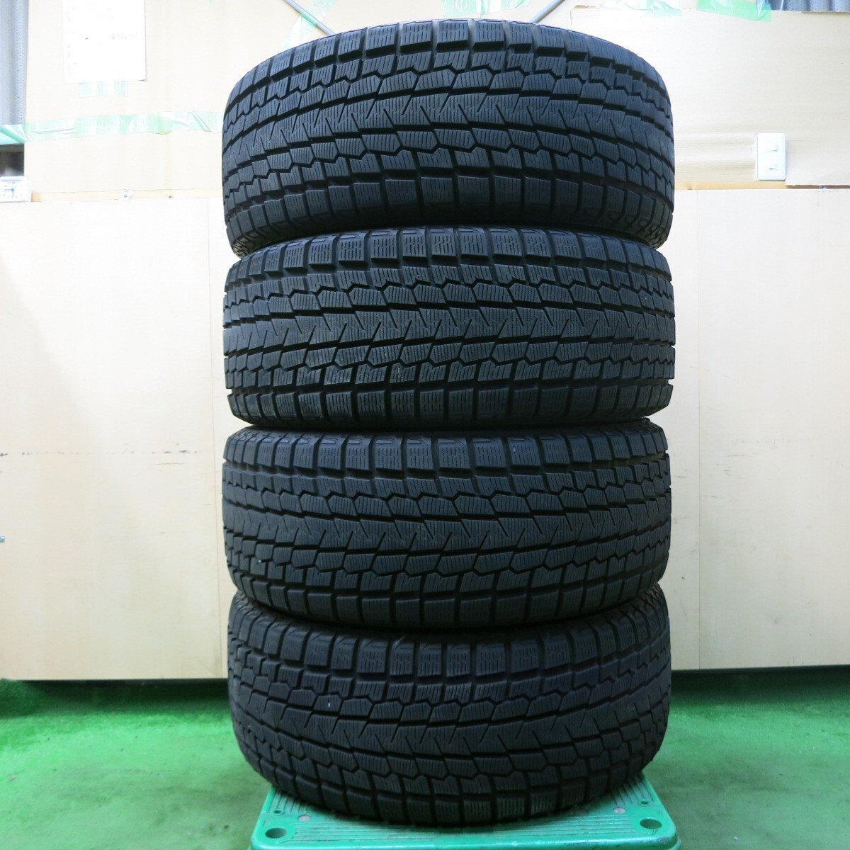 バリ溝!22年!キレイ!9.5分以上★ベンツ 等 AGA 275/55R19 スタッドレス ヨコハマ アイスガード G075 PCD130/5H★4100401ナス
