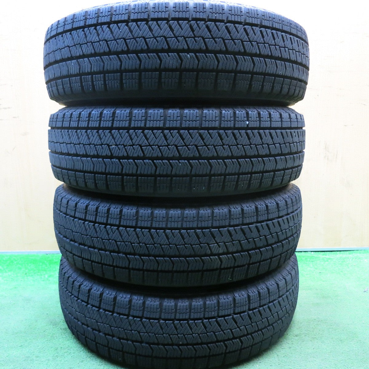 バリ溝!23年!キレイ!9分★スタッドレス 155/65R14 ブリヂストン ブリザック VRX2 Linz 14インチ PCD100/4H★5070507HAス