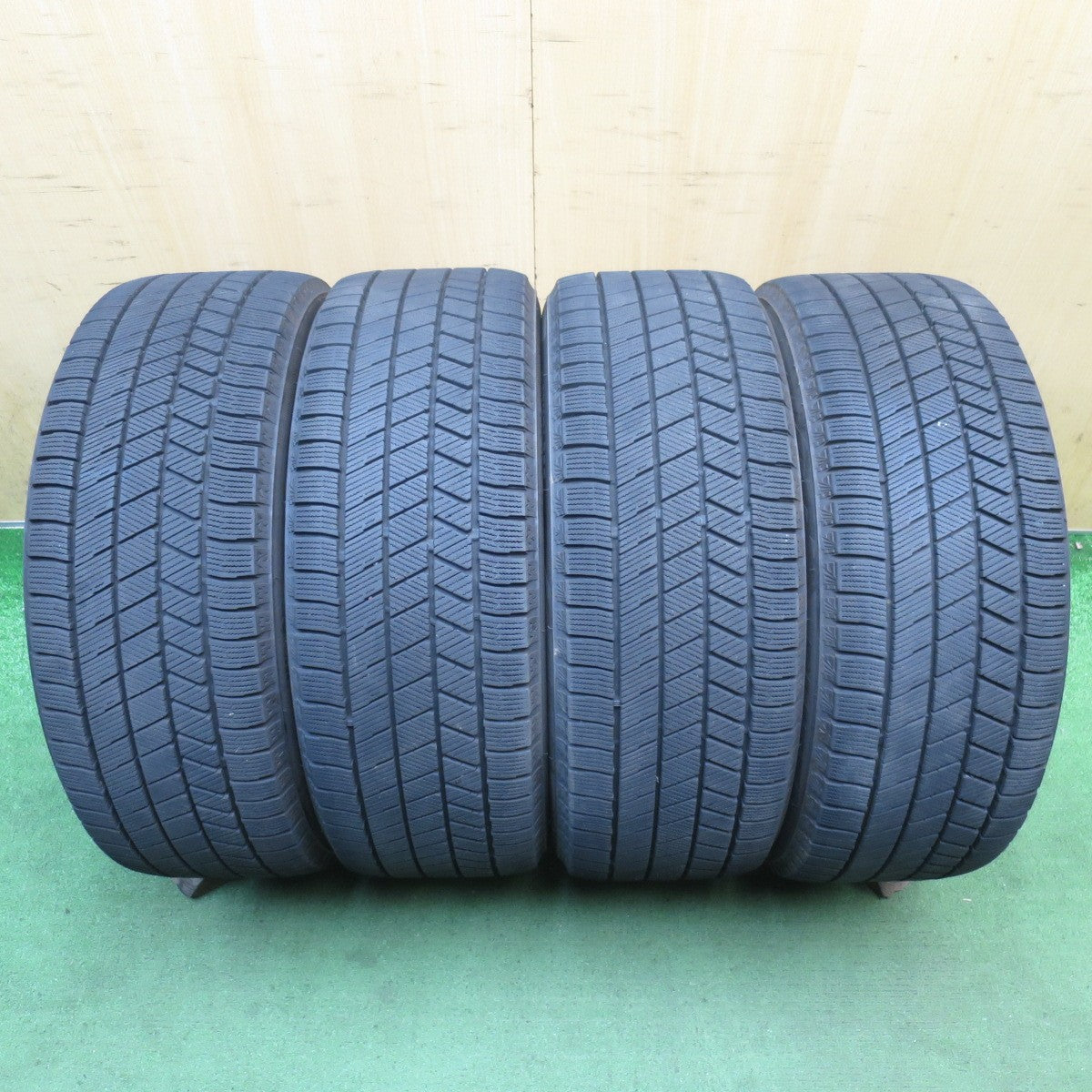 バリ溝!24年!キレイ!9.5分◎スバル インプレッサ スポーツ 純正 205/50R17 スタッドレス ブリヂストン ブリザック VRX3 17インチ PCD100/5H◎6090904NJス