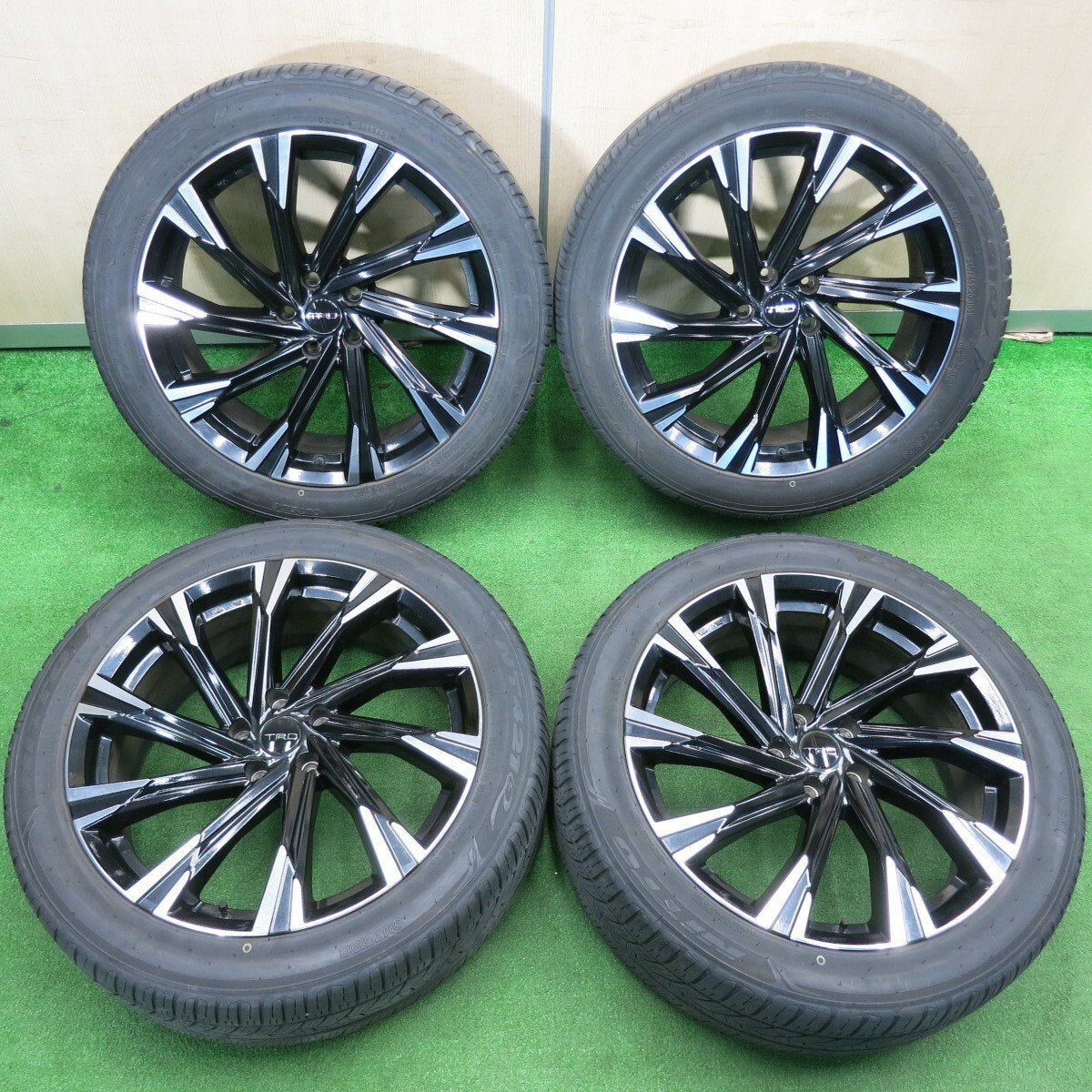 キレイ!21年★TRD TFⅩ-Limited アルミニウム 鋳造 1ピース 245/45R20 ニットー NT421Q 20インチ PCD114.3/5H★4121810TNノ