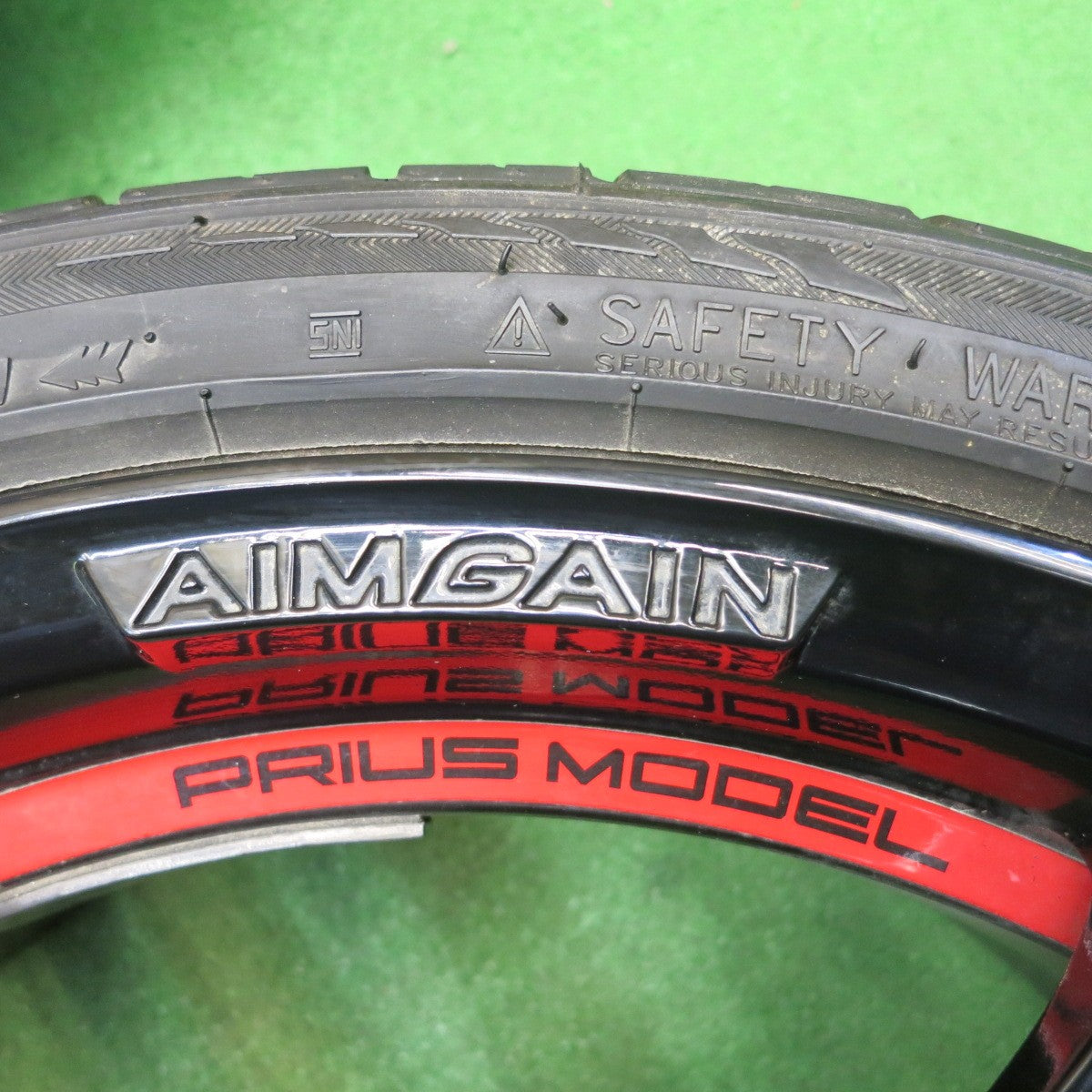 タイヤほぼ未使用★プリウス AIMGAIN PRIUS MODEL GTS MONO 215/40R18 デリンテ サンダー D7 エイムゲイン モノ 18インチ PCD100/5H★5052302HAノ