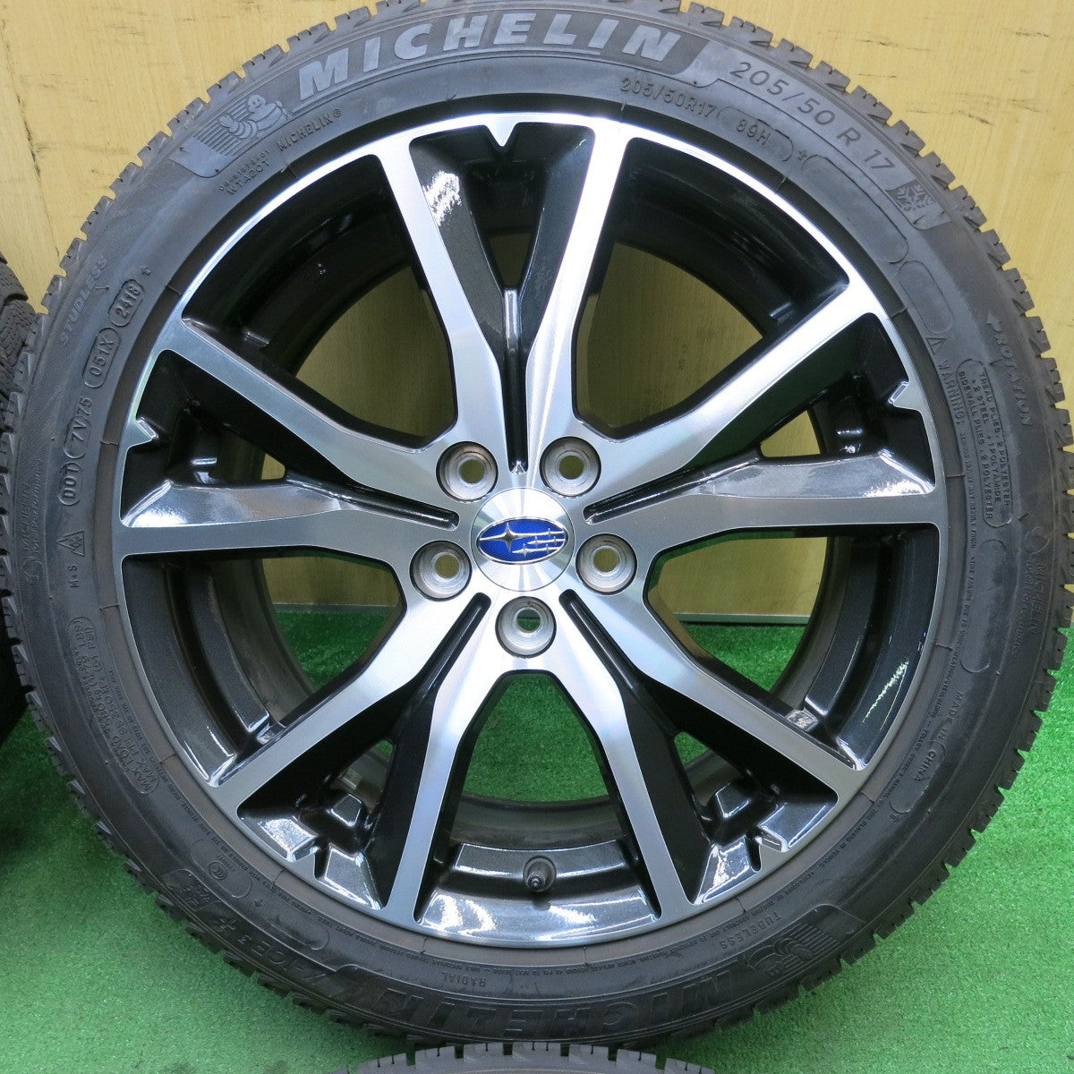 バリ溝!キレイ!8.5分★スバル インプレッサ スポーツ 純正 205/50R17 スタッドレス ミシュラン X-ICE3+ 17インチ PCD100/5H★5051407TNス