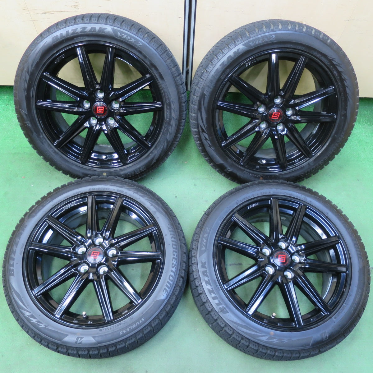 バリ溝!22年!キレイ!9.5分★スタッドレス 215/50R17 ブリヂストン ブリザック VRX2 SEIN ザイン 17インチ PCD114.3/5H★5062206イス