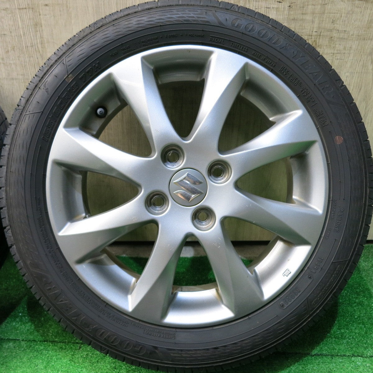 バリ溝!23年!8.5分★スズキ ソリオ 純正 165/60R15 グッドイヤー EfficientGrip ECO EG02 15インチ PCD100/4H★5062708HAノ