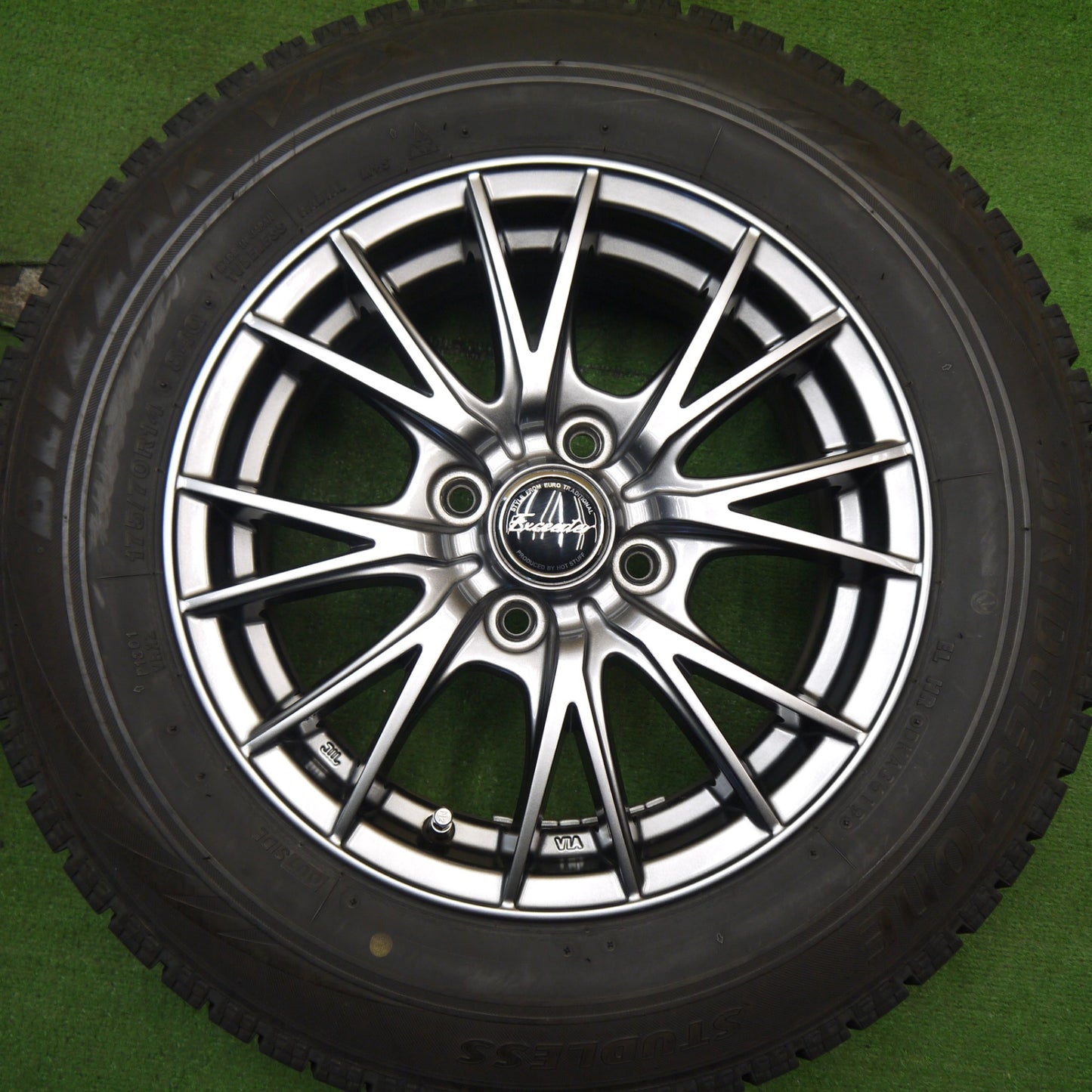 キレイ★スタッドレス 175/70R14 ブリヂストン ブリザック VRX Exceeder エクシーダー 14インチ PCD100/4H★5051904Hス