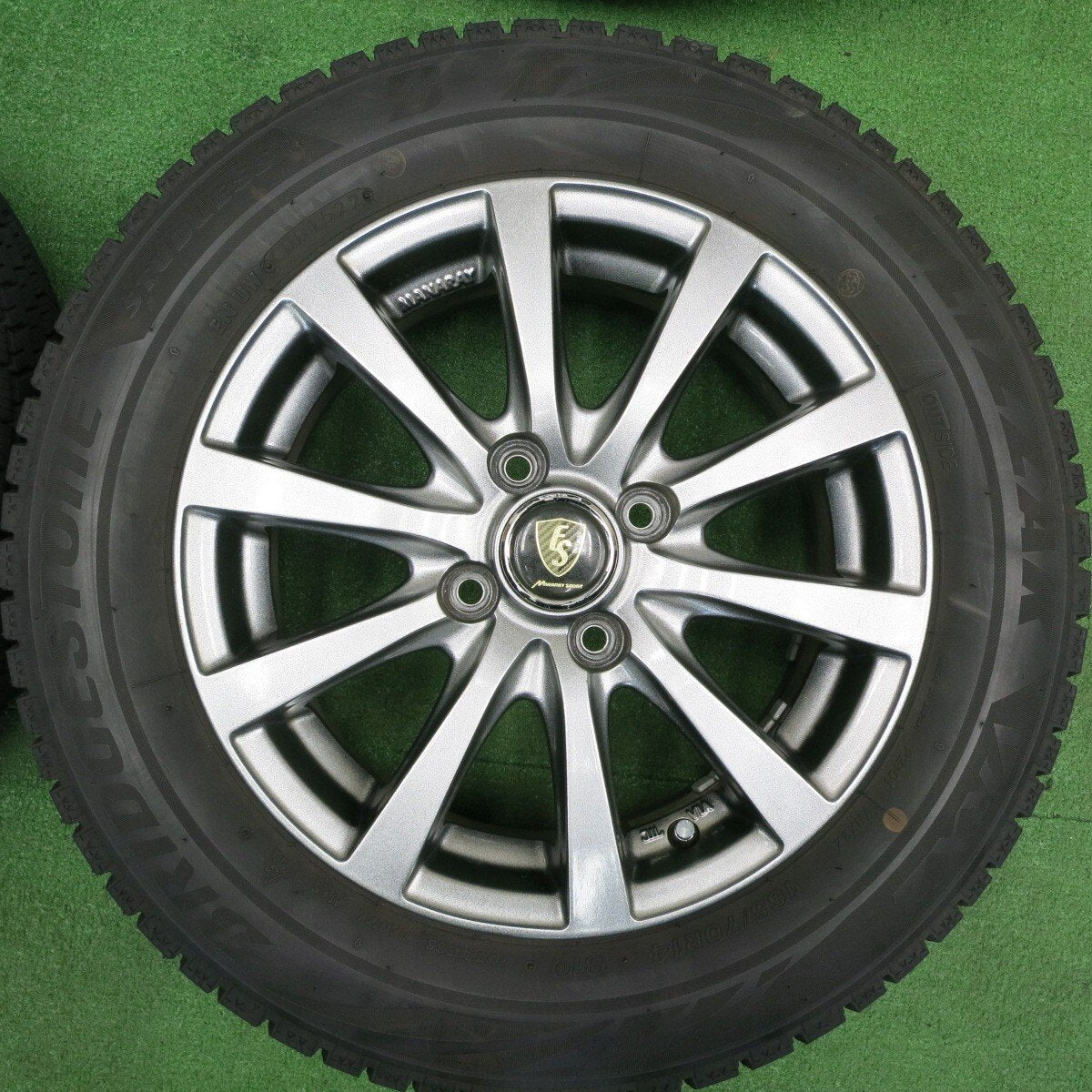 バリ溝!22年!キレイ!9.5分★スタッドレス 165/70R14 ブリヂストン ブリザック VRX2 MANARAY SPORT マナレイ 14インチ PCD100/4H★4121808TNス