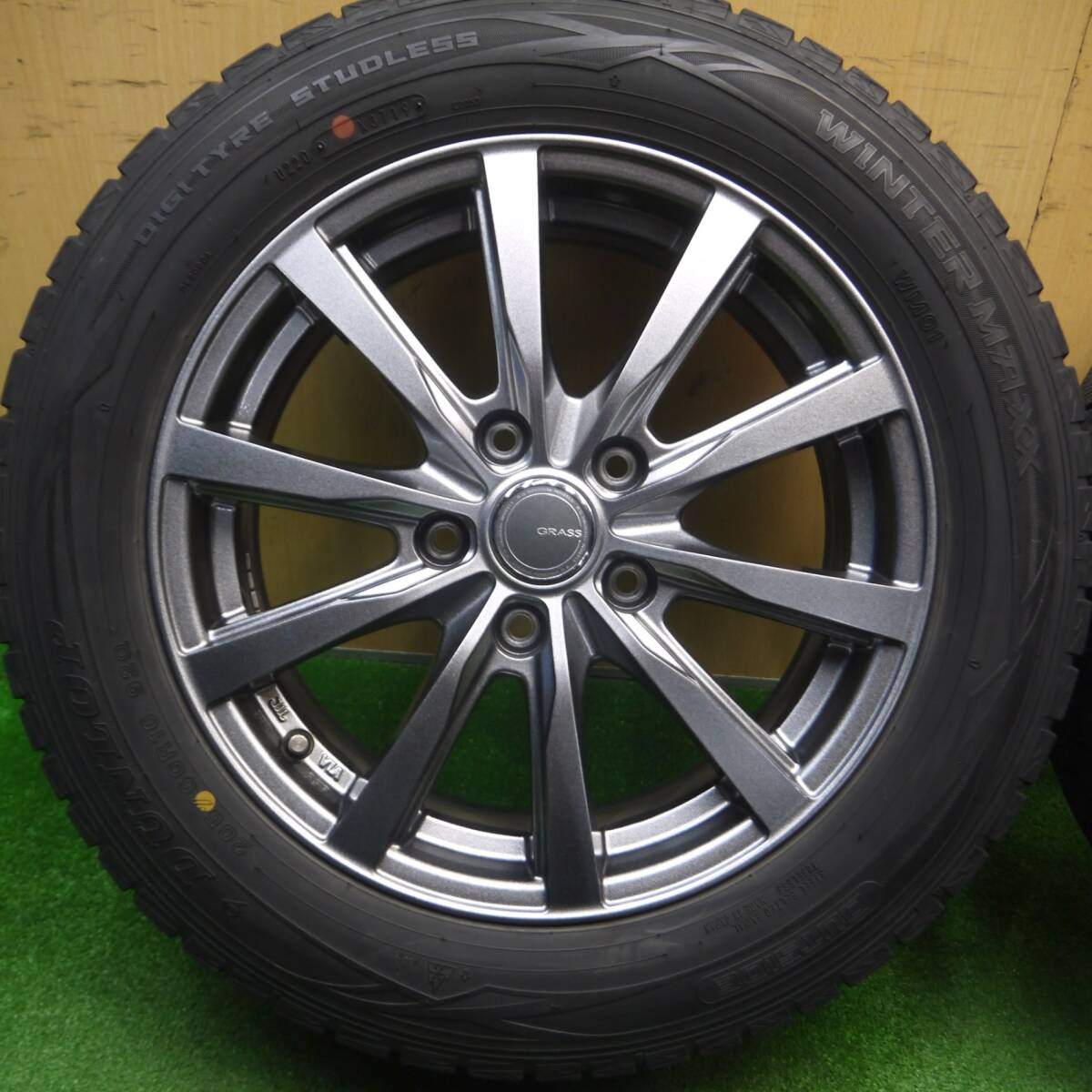 キレイ★スタッドレス 205/60R16 ダンロップ ウインターマックス WM01 GRASS グラス 16インチ PCD114.3/5H★5012110Hス