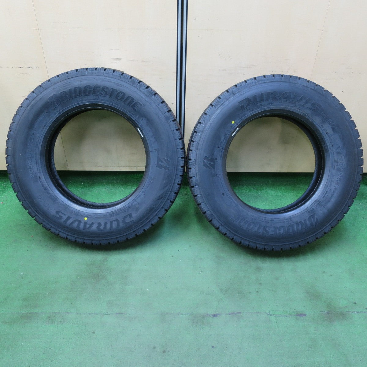 未使用!25年!2本★トラック タイヤ 205/80R17.5 120/118N ブリヂストン デュラビス G640 DURAVIS 17.5インチ★5063007イノタ