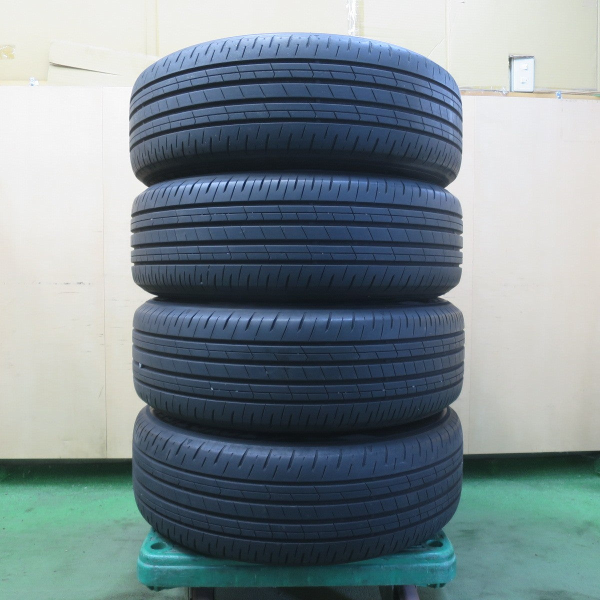 バリ溝!23年!美品!9.5分★トヨタ 40系 アルファード ヴェルファイア 純正 225/60R18 トーヨー プロクセス Comfort コンフォート 18インチ PCD120/5H★6041802イノ