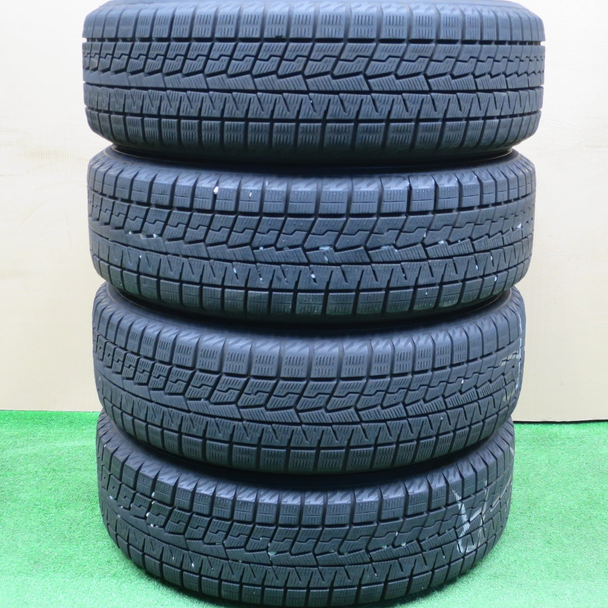 バリ溝!24年!ほぼ10分★スタッドレス 185/60R16 ヨコハマ アイスガード iG70 BALMINUM BR10 バルミナ 16インチ PCD100/4H★5121302NKス