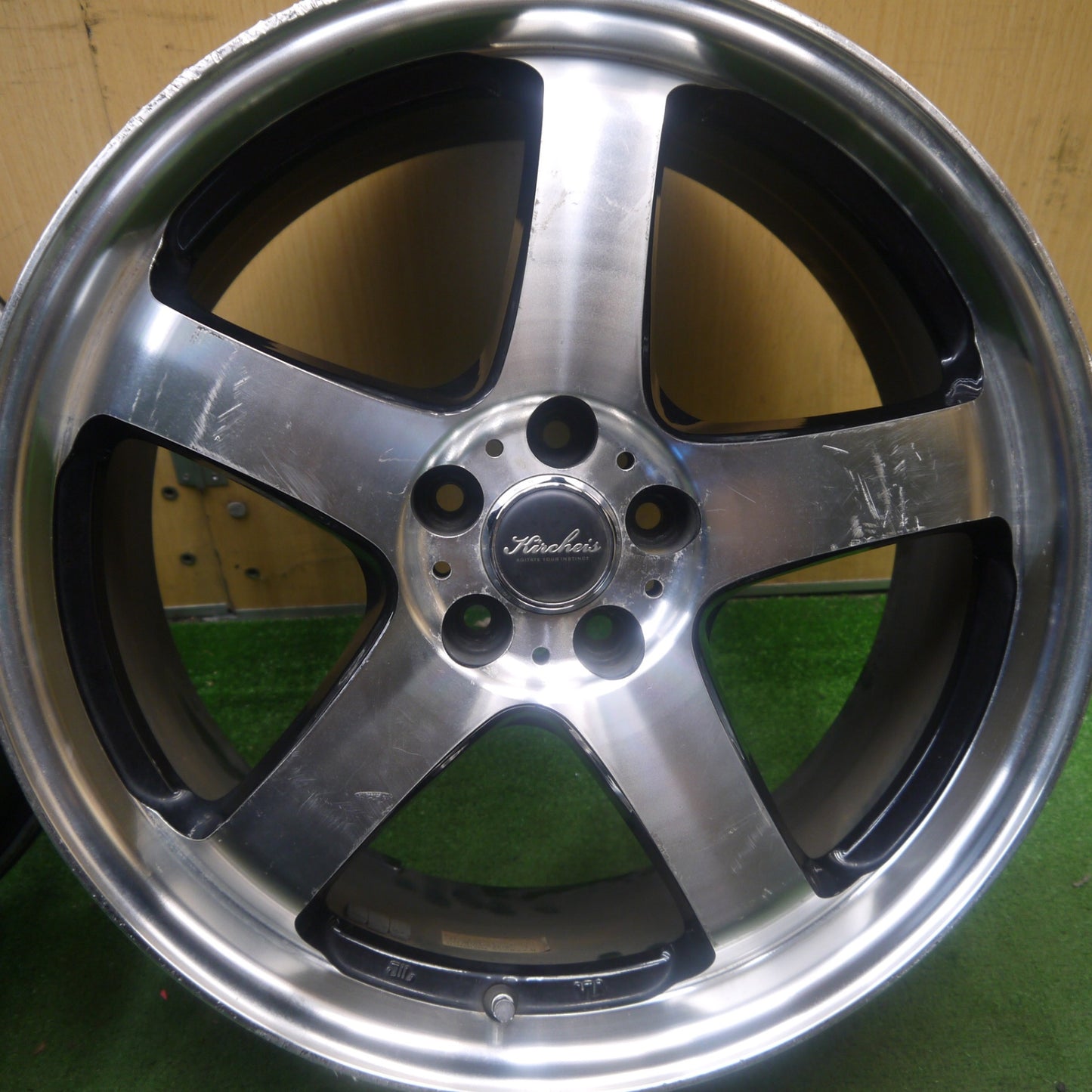 4本価格★プリウス 等 Kircheis キルヒアイス 18インチ ホイール 18×8J PCD100/5H★5090503Hホ