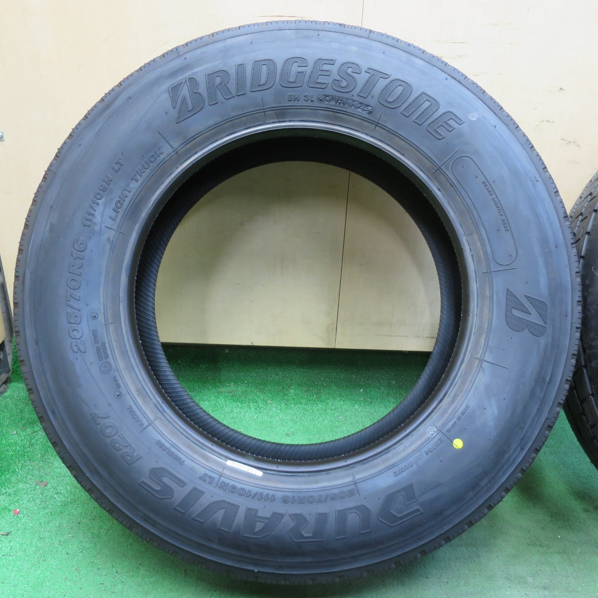 25年!ほぼ未使用!6本★トラック タイヤ 205/70R16 111/109N ブリヂストン デュラビス R207 DURAVIS 16インチ★5071003イノタ