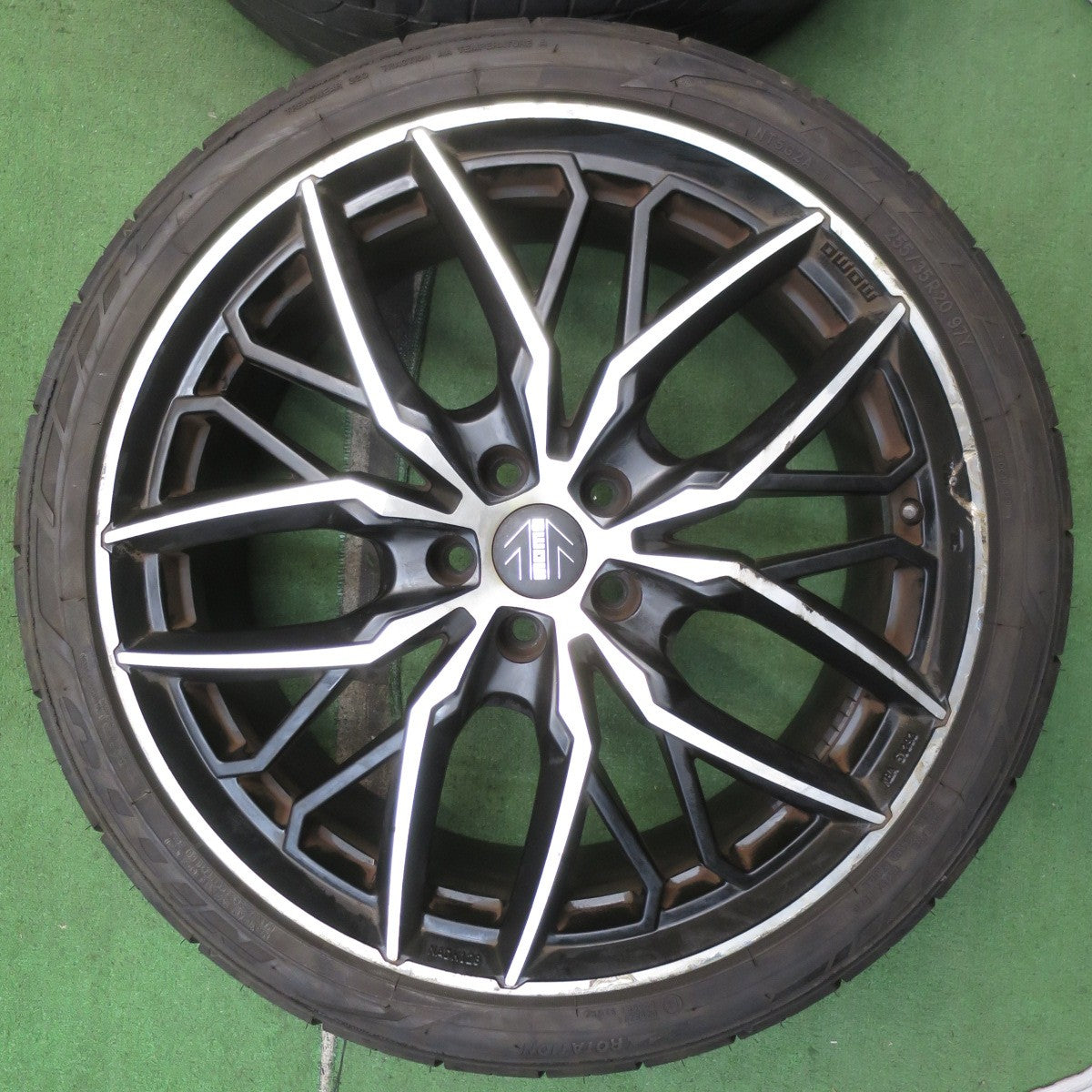 4本価格!22年★ベンツ 等 MOMO SPIDER 255/35R20 ニットー NT555 G2 モモ スパイダー 20インチ PCD112/5H★5091301NJノ