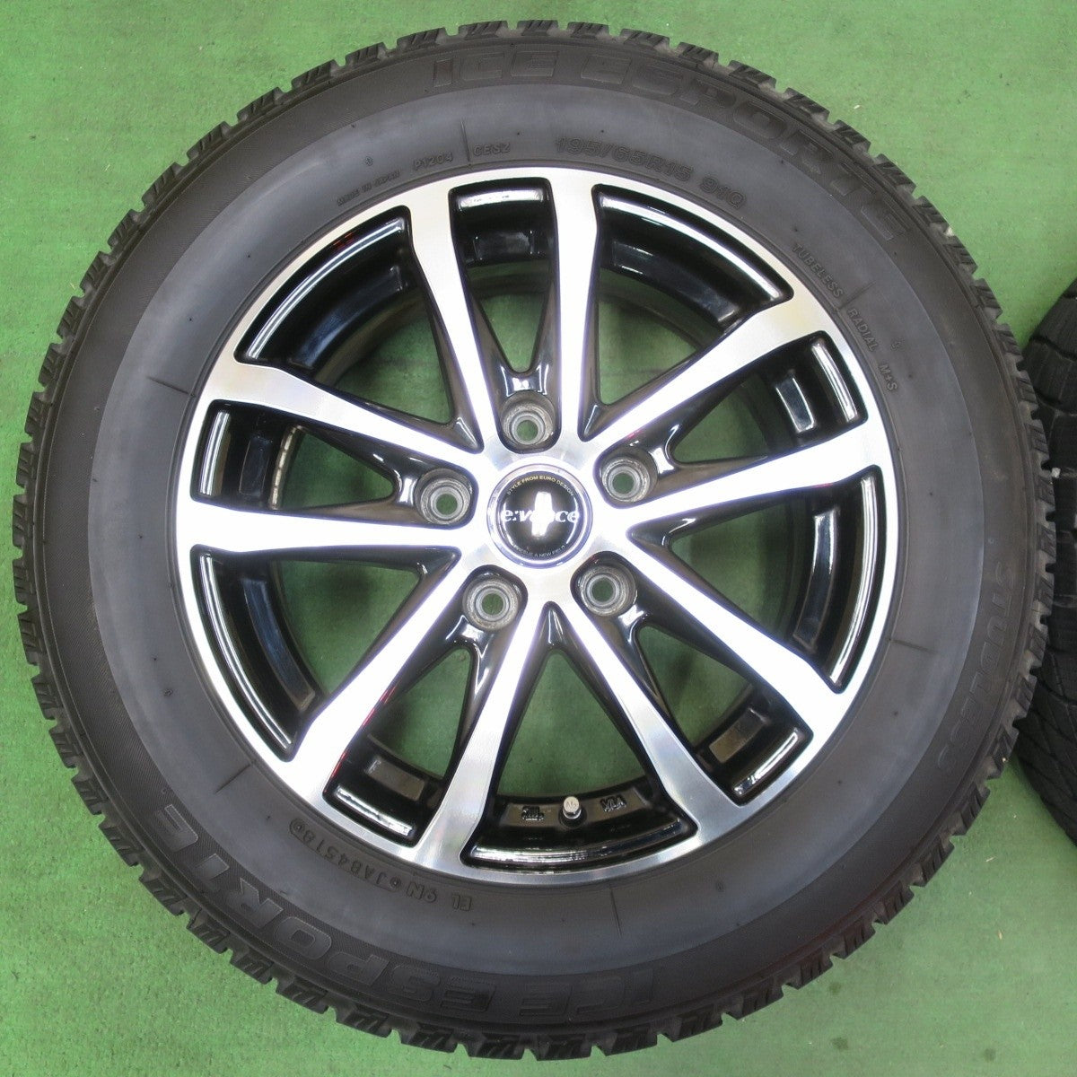 バリ溝!キレイ!9分★スタッドレス 195/65R15 アイスエスポルテ e:vance HA1 エヴァンス 15インチ PCD114.3/5H★5012511イス