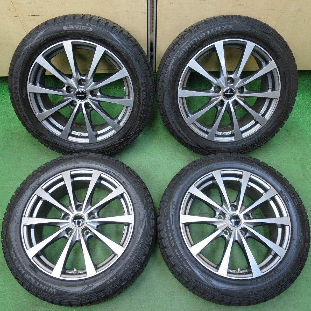 キレイ★スタッドレス 215/55R17 ダンロップ ウインターマックス WM01 KORPER ケルパー 17インチ PCD114.3/5H★5032209イス