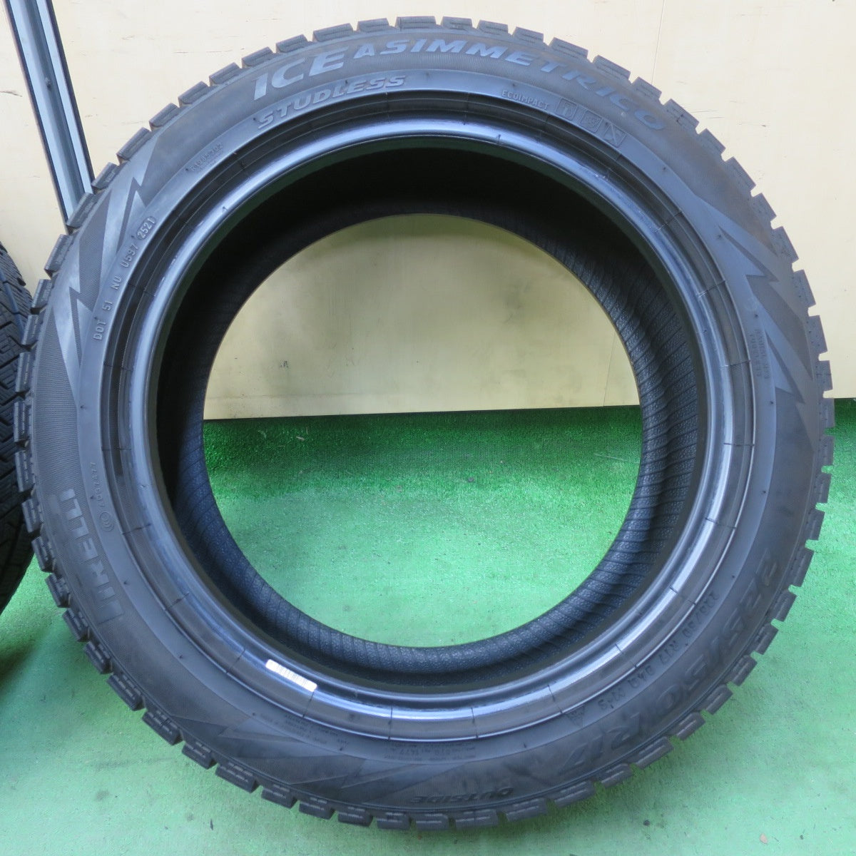4本価格!21年★スタッドレス 225/50R17 ピレリ アイスアシンメトリコ タイヤ 17インチ BMW ボルボ ベンツ 等★5062001イスタ