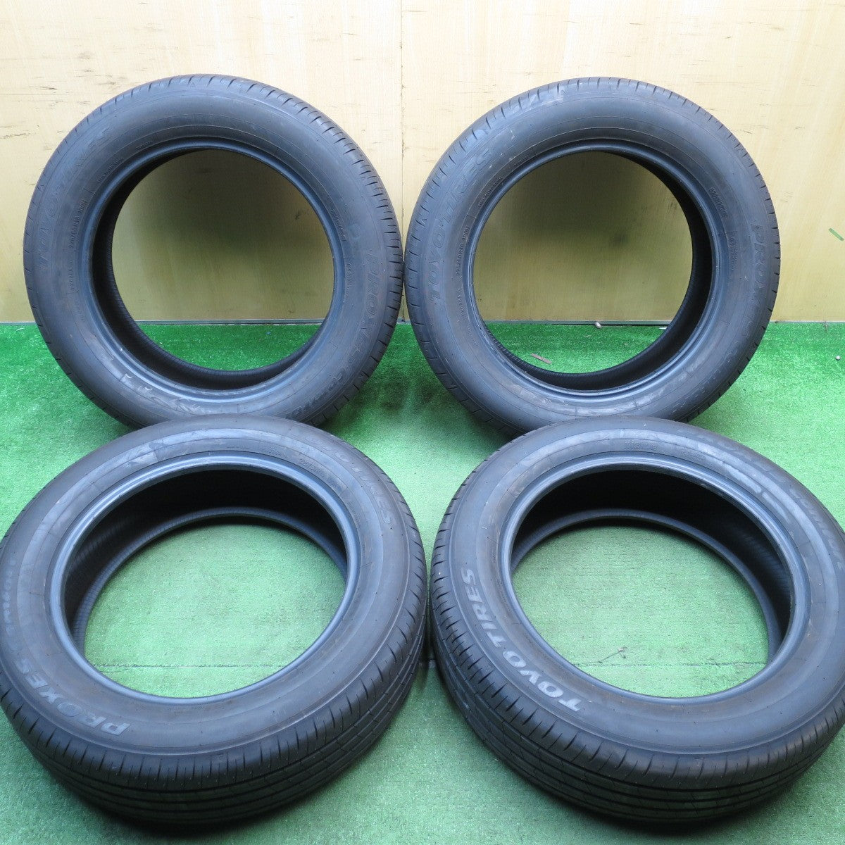 新車外し!24年★225/60R18 トーヨー プロクセス Comfort タイヤ 18インチ 40 アルファード ヴェルファイア ハリアー 等★5041602KKノタ